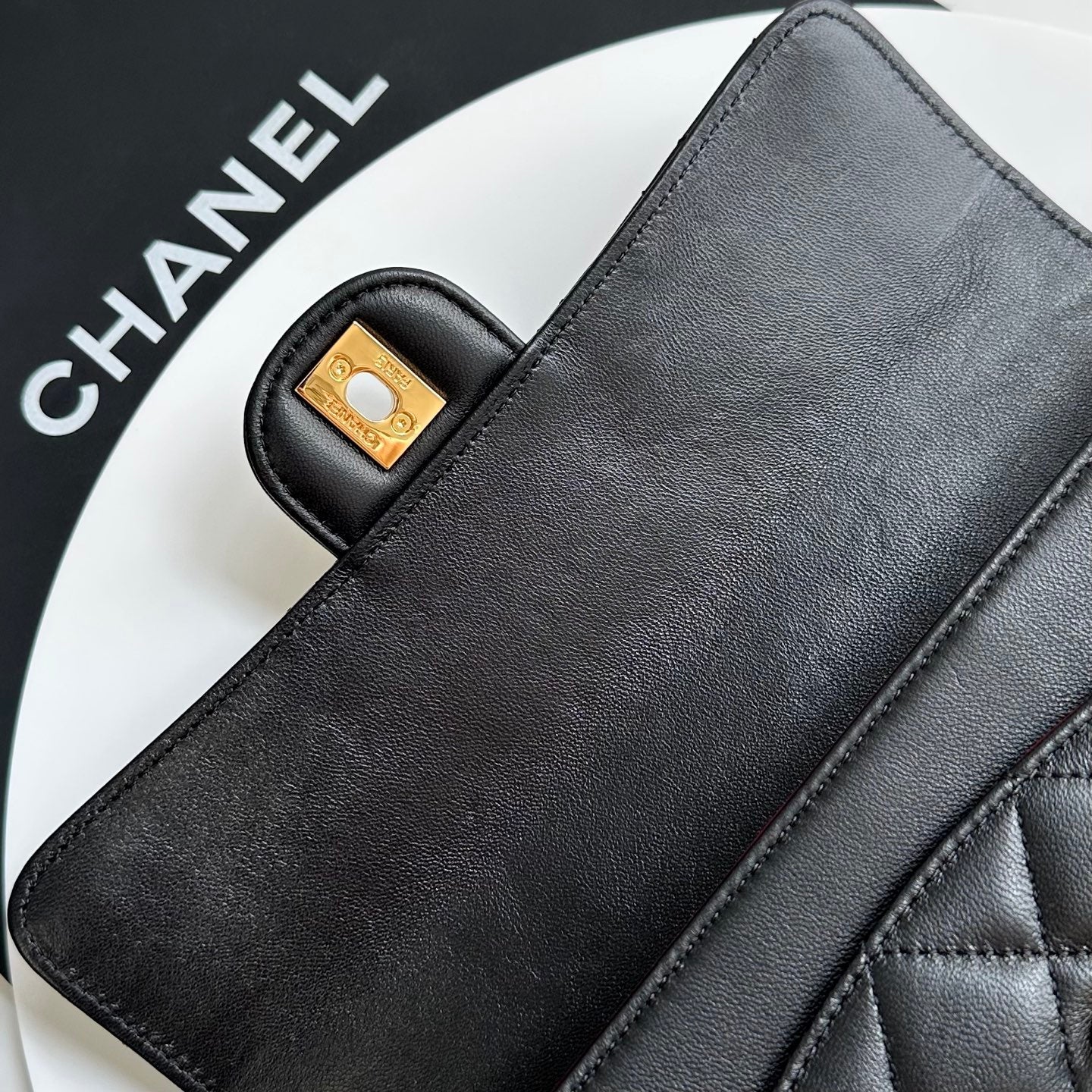 Chanel 2026 Flap Bag 25cm Black Lambskin With Gold Hardware