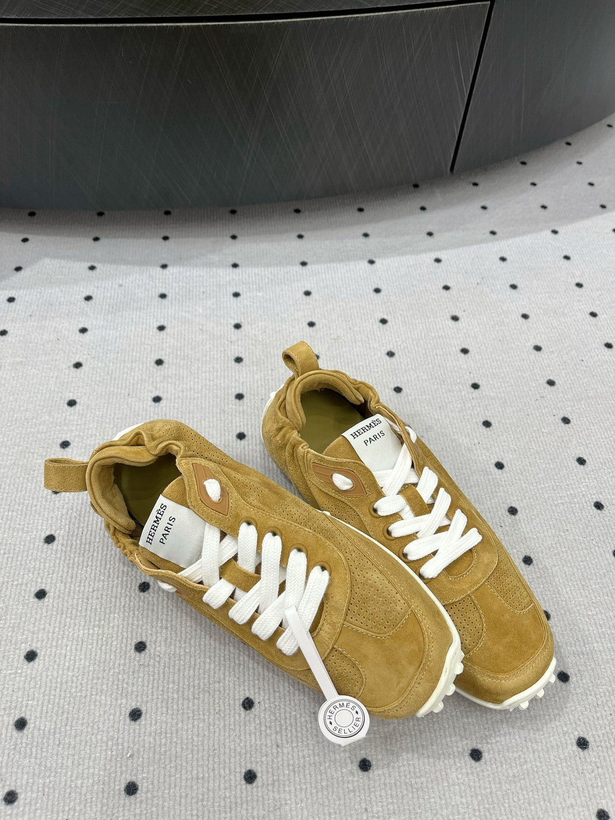 HM Sneaker 10mm In Light Yellow Brown Suede  954742