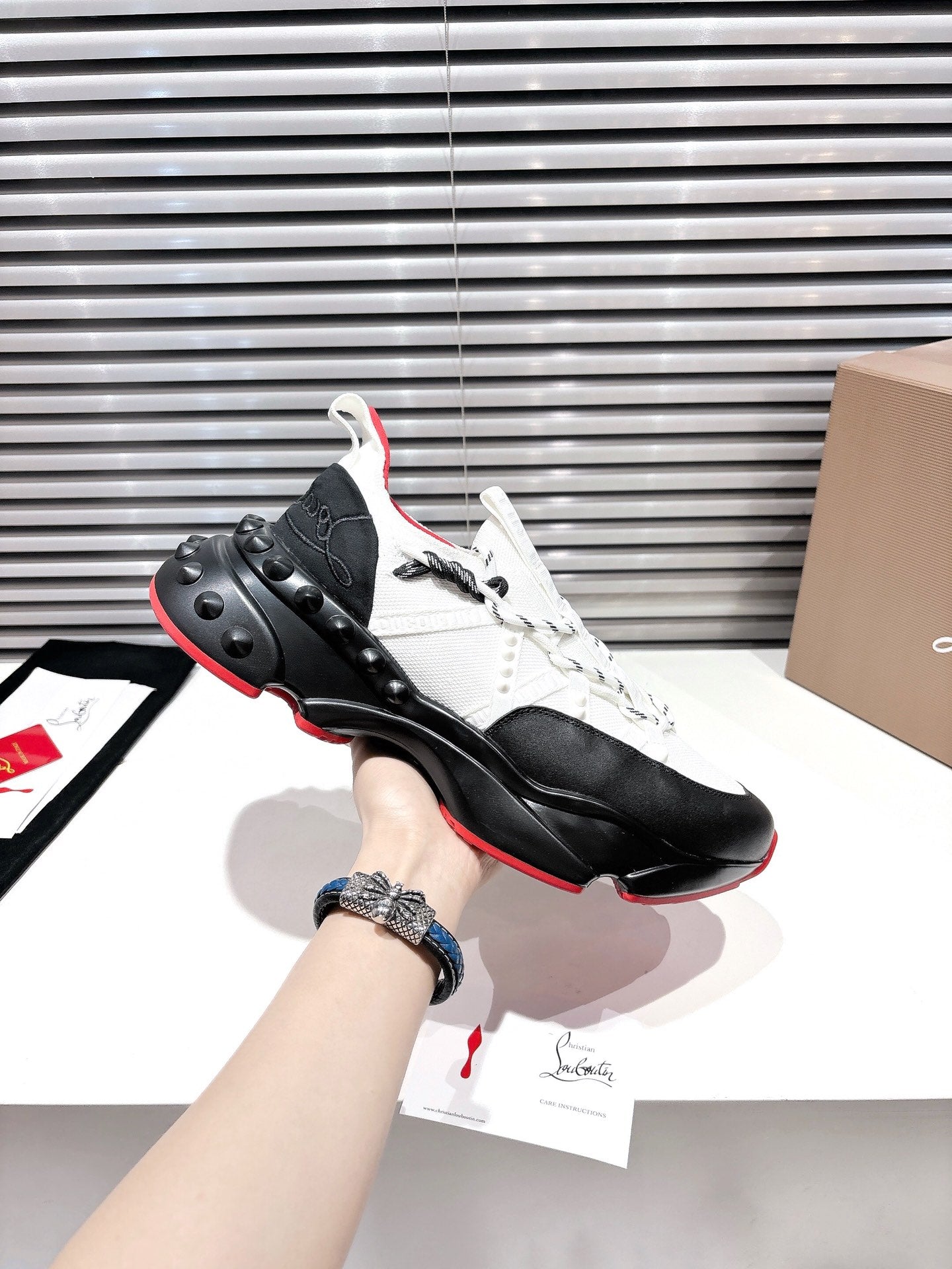 CL 25 Trailnrun Sneaker Black White Calfskin Mesh 323169
