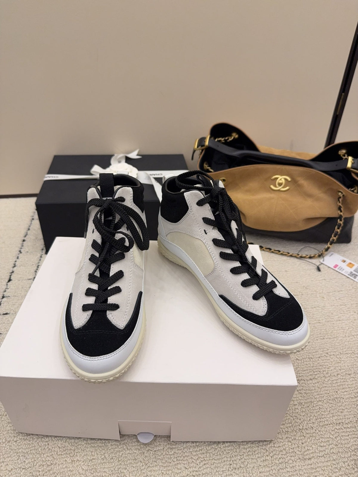 CC 26 High-top Sneaker White mix Black Suede 589099