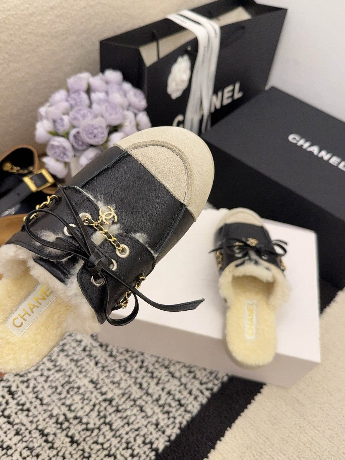 CC 26 Shearling Slip-on Loafer Black White Leather Wool 588719