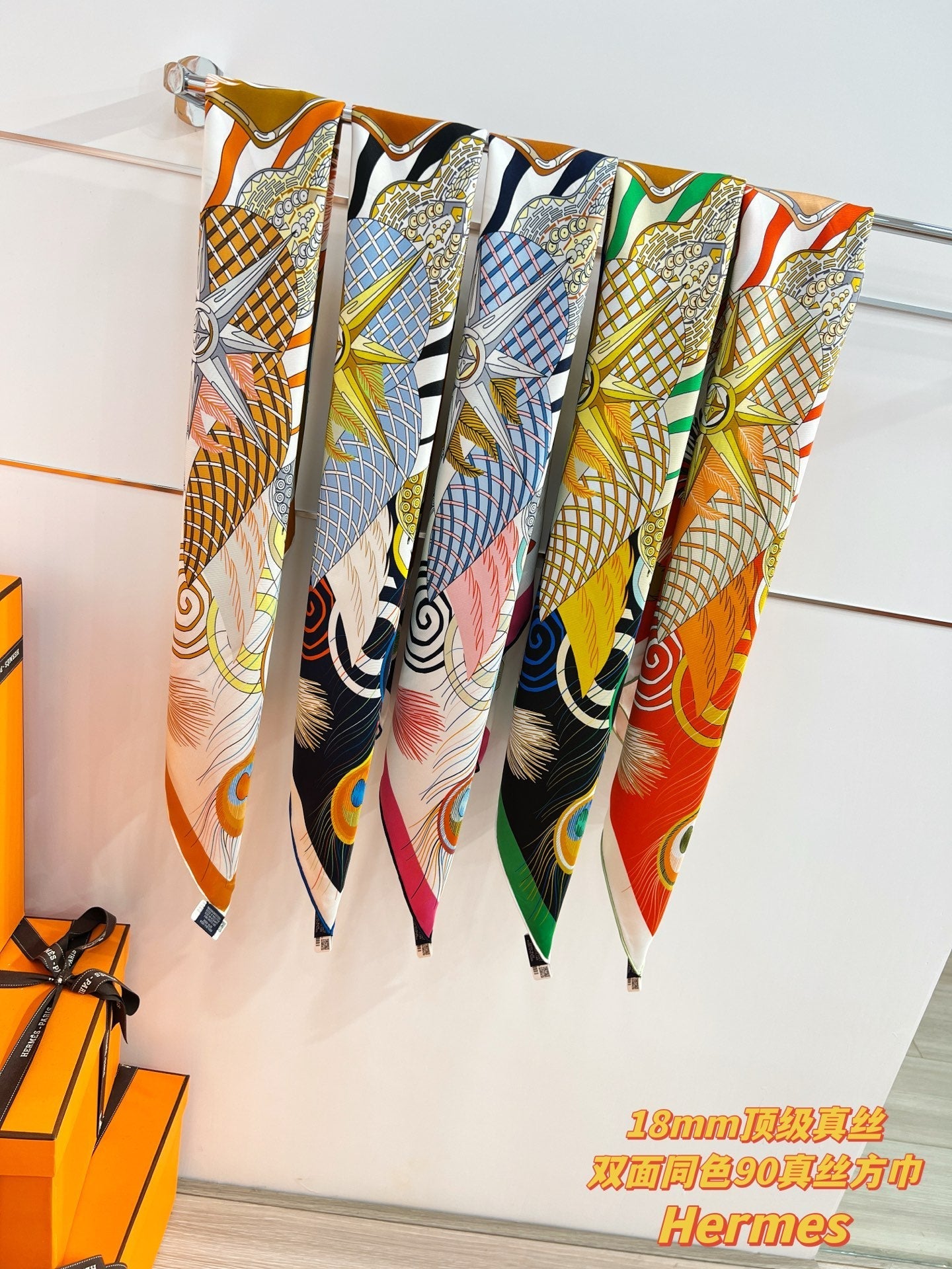 HM 26s 90 Double-sided Scarf White Orange Colorful Mulberry Silk 157529
