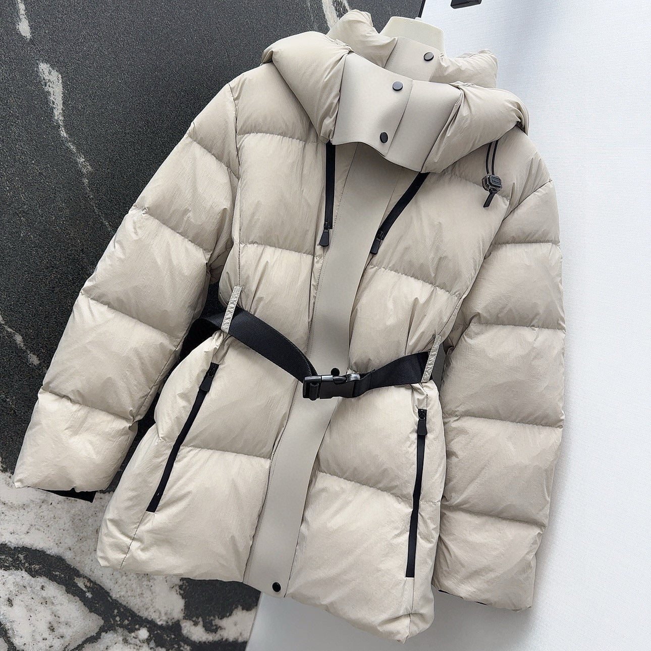 Burberry 25 Stand Collar Hooded Down Jacket White Polyester
