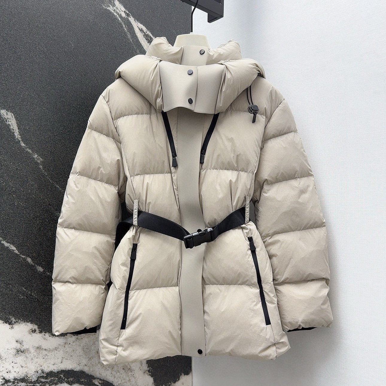 Burberry 25 Stand Collar Hooded Down Jacket White Polyester