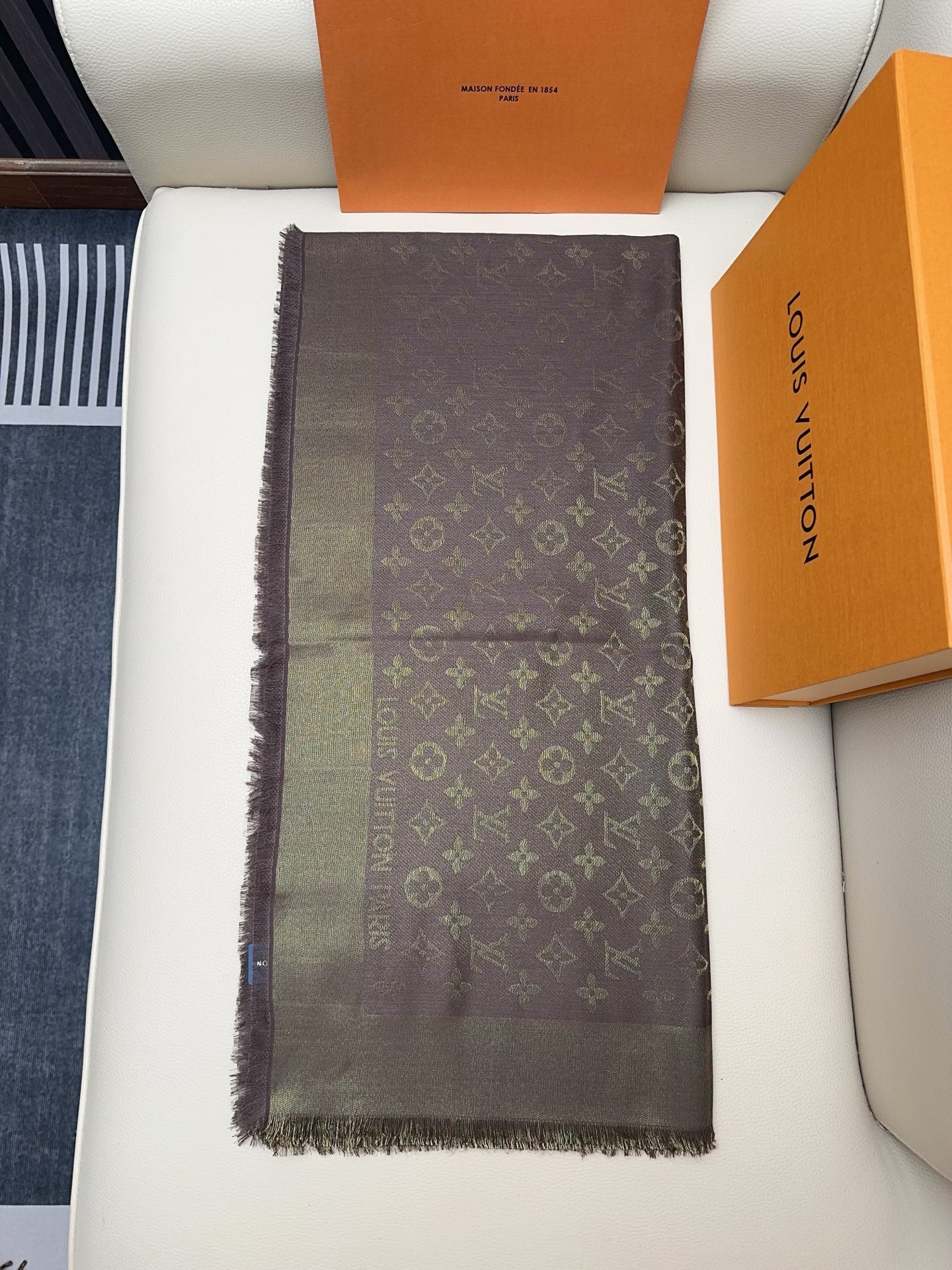 LV 25 Scarf 140CM Brown Silk 293291