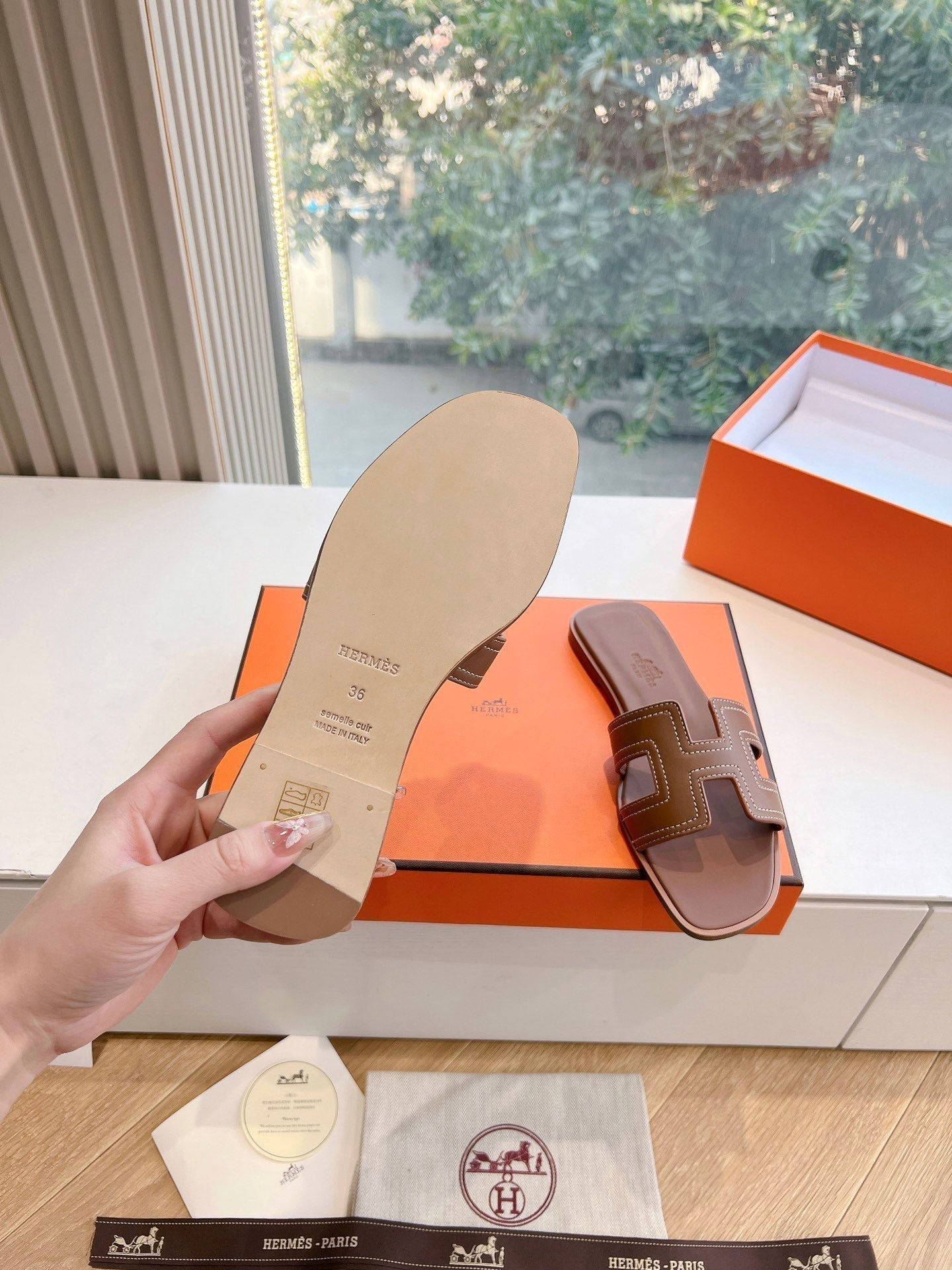 HM 25C Oran Sandal Caramel Brown Leather 202829