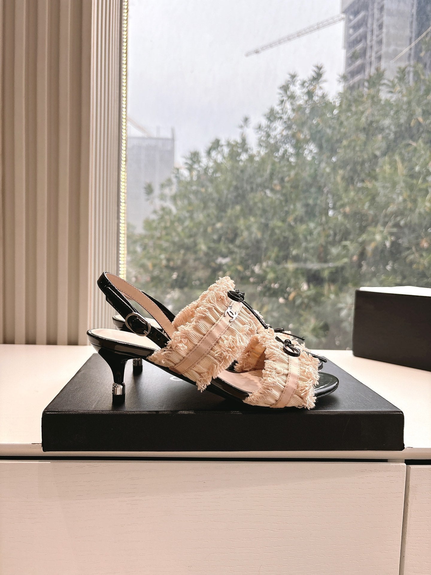 CC Sandals with bow tie Nude 4,5cm Lambskin  202872