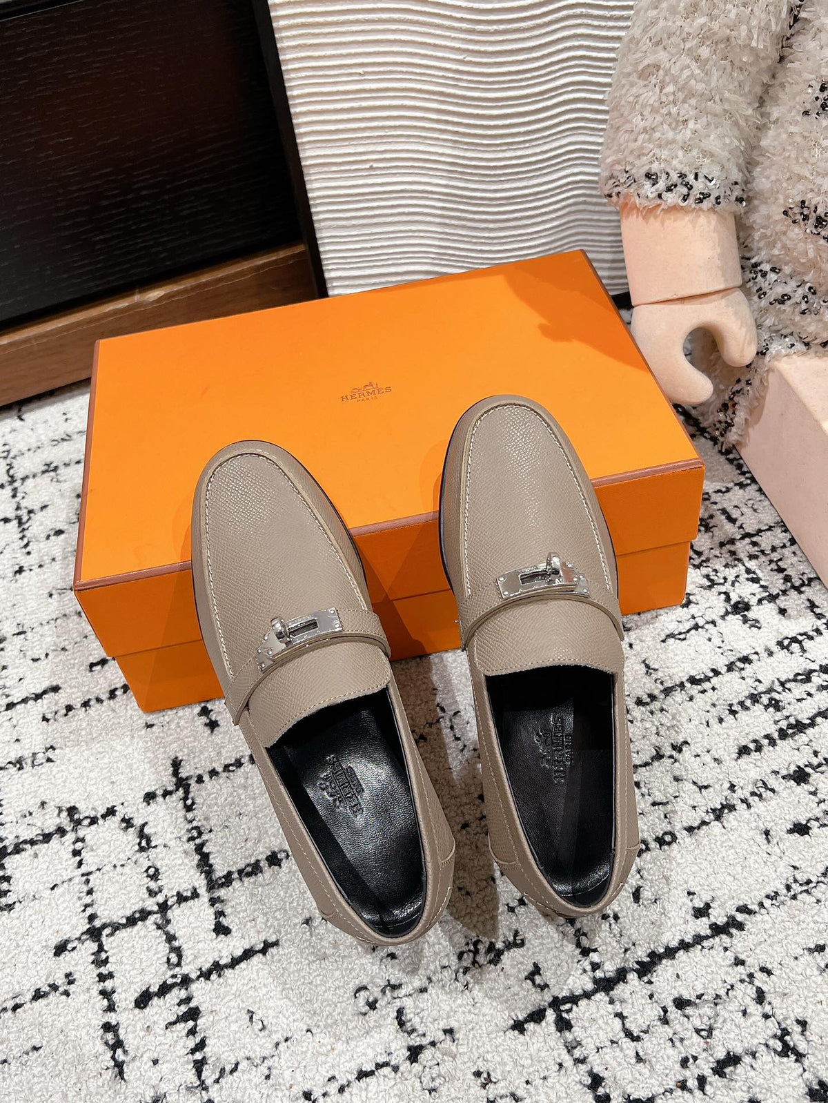 HM Destin Loafer In Grey Beige Calfskin 118779