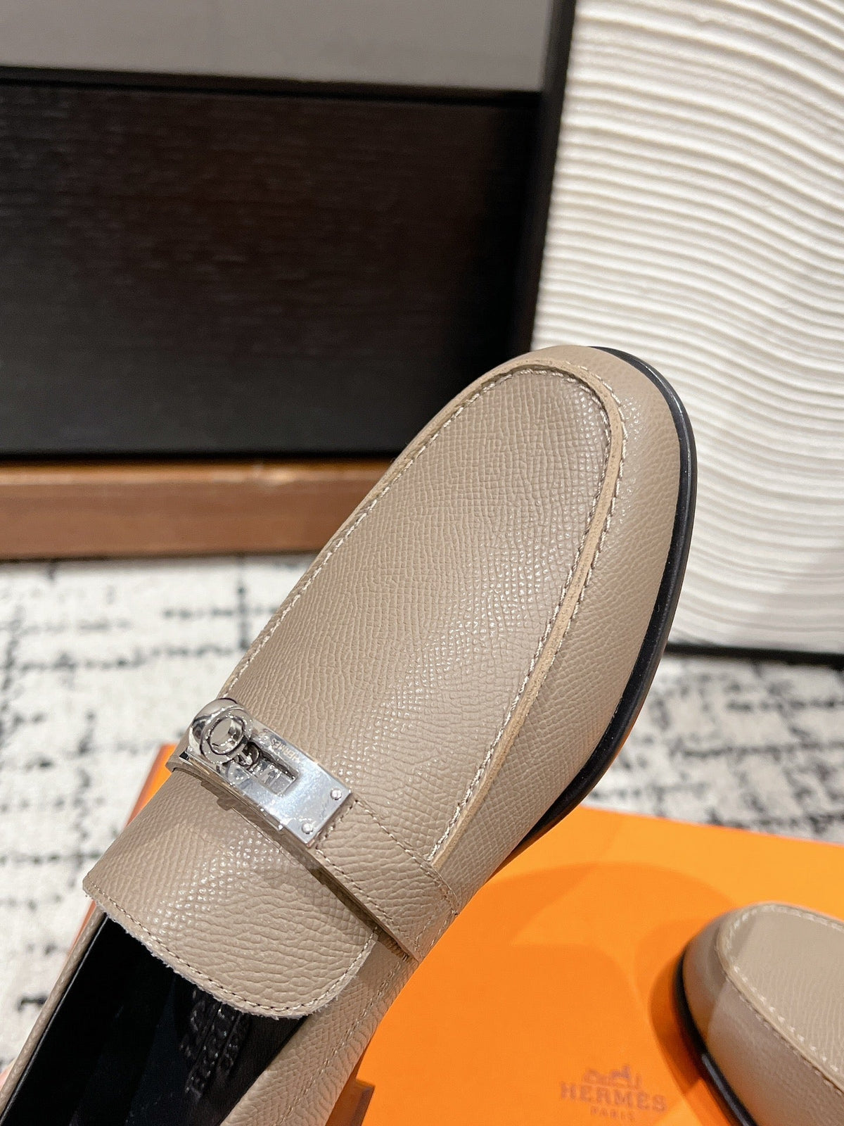 HM Destin Loafer In Grey Beige Calfskin 118779