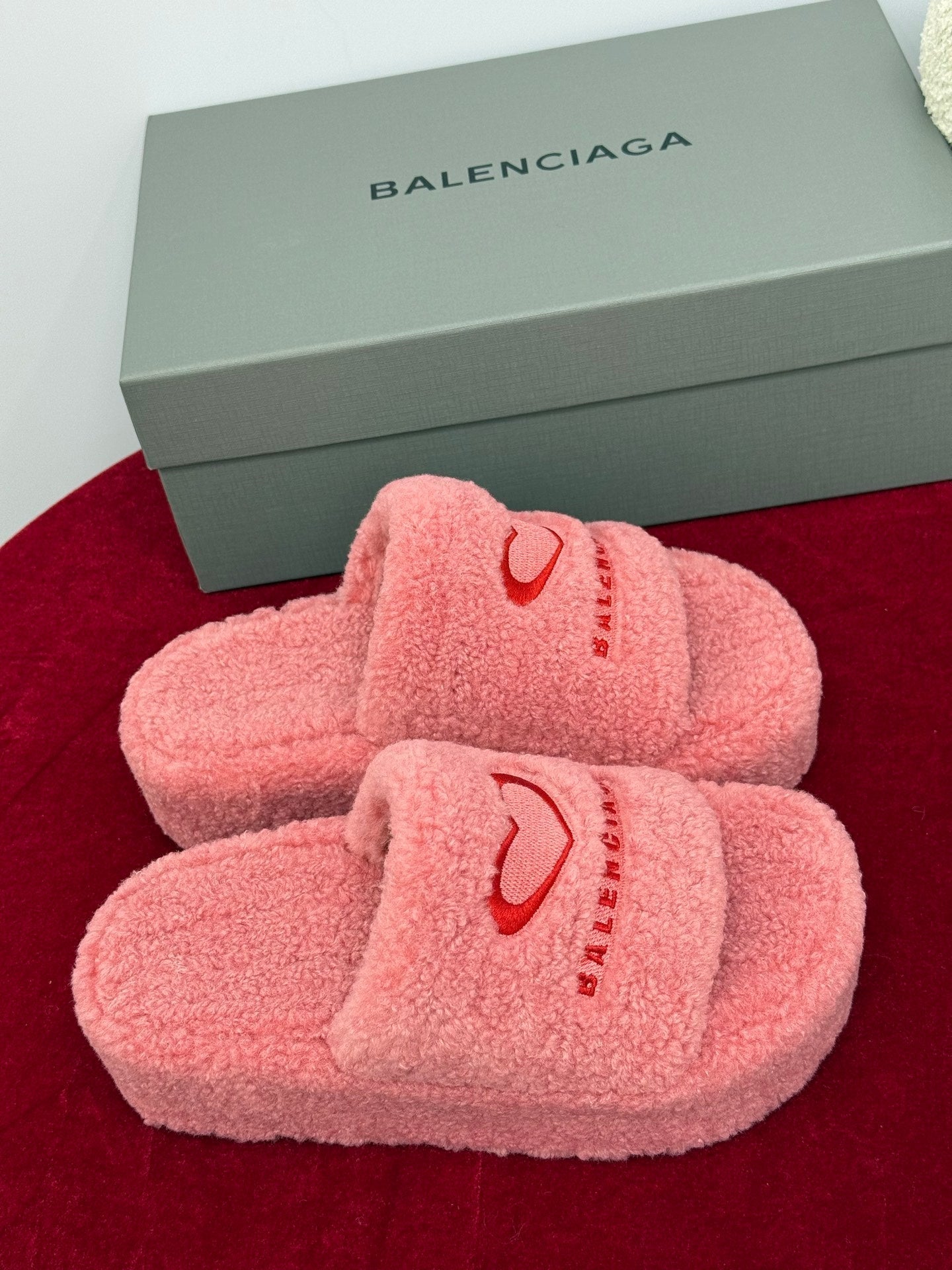 Balenciaga 25s slippers pink red wool  467708