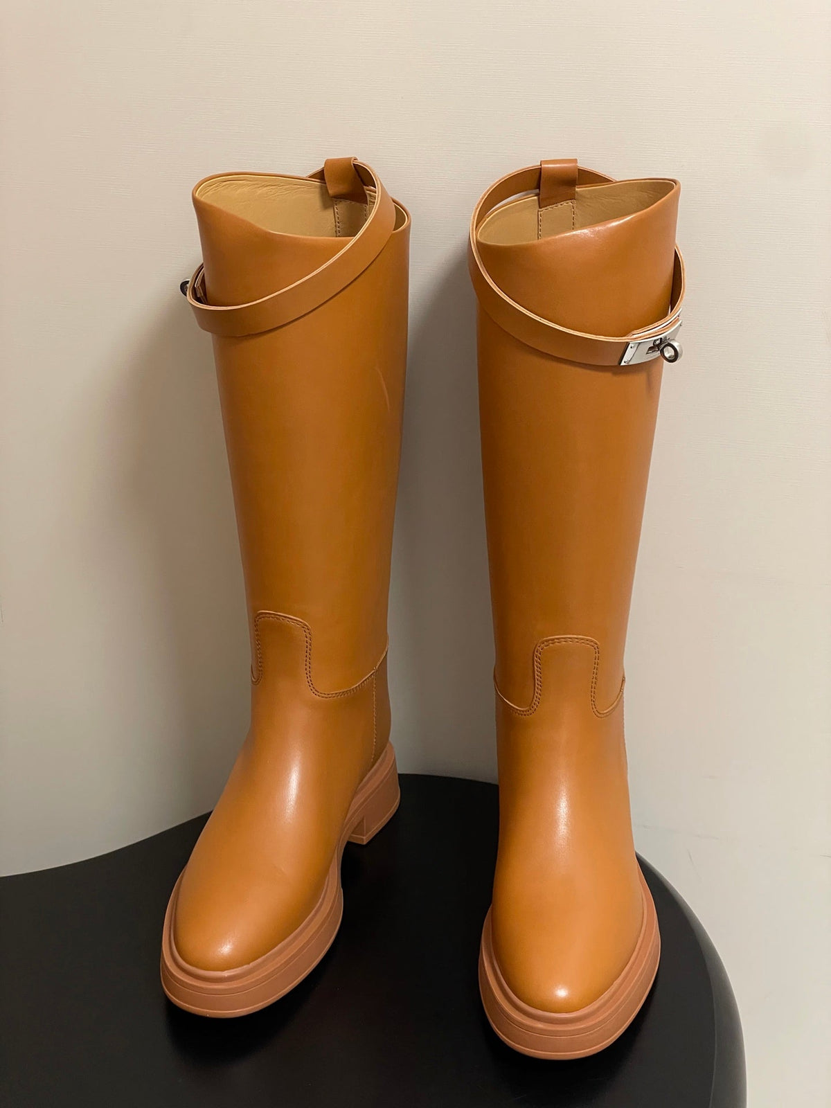 HM Jumping Boots Caramel Brown Kelly Buckle Cowhide Leather