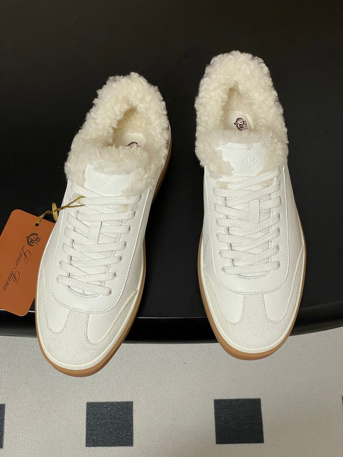 LP 25 Fur Sneaker White Suede Cowhide 534667