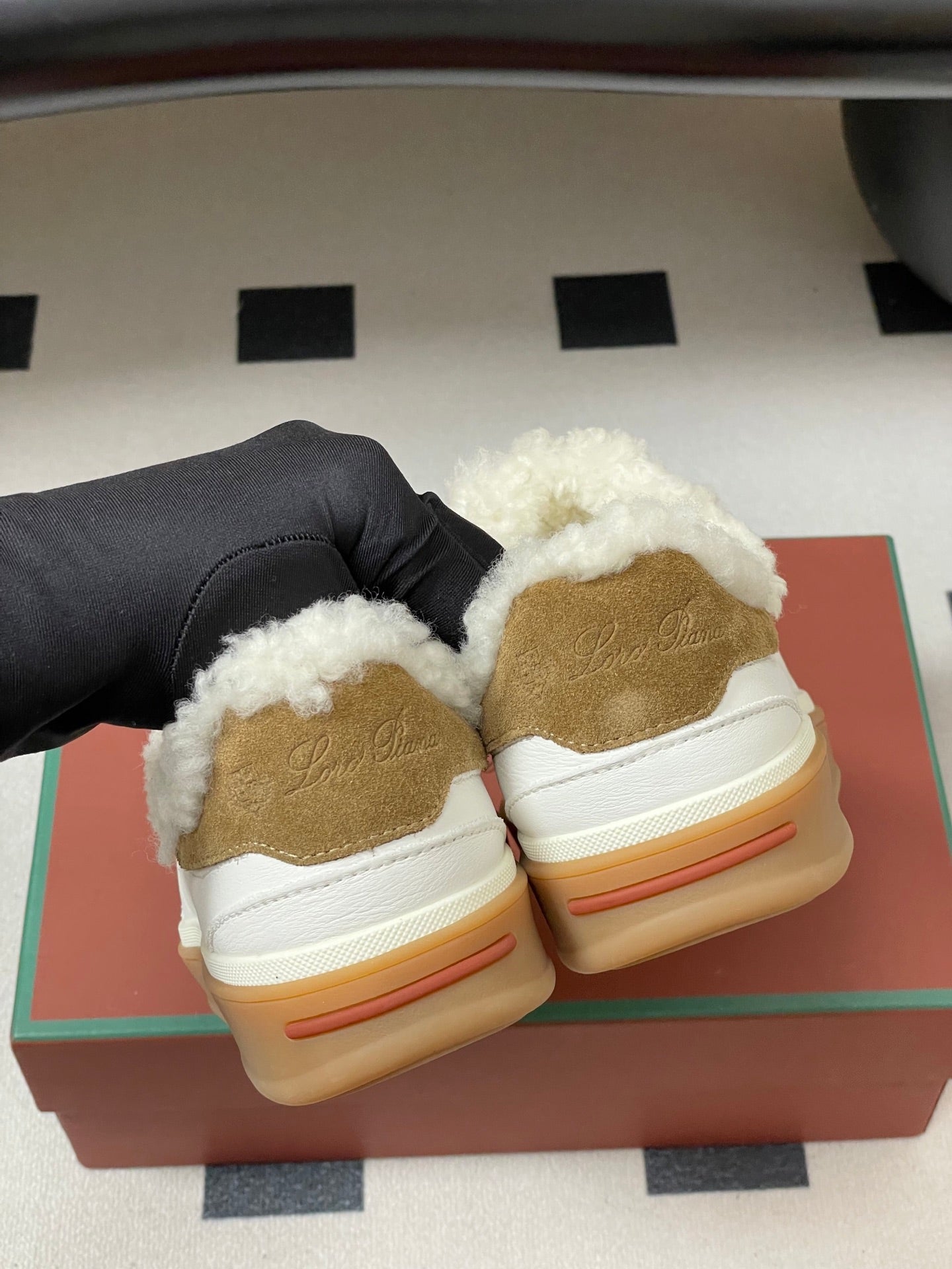 LP 25 Fur Sneaker White Suede Cowhide 534667