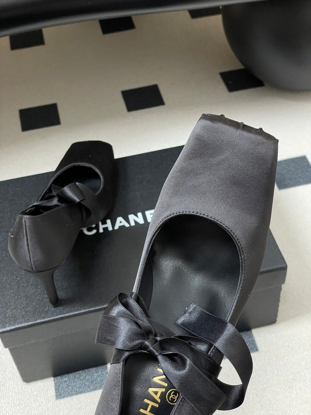 CC 26 Pump Black Satin Silk