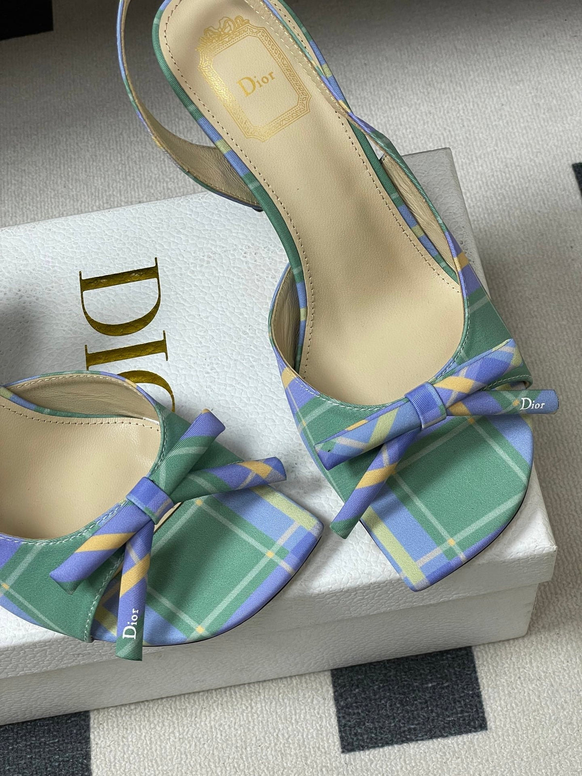 CD 26 Slingback 85 Green Blue Leather Silk Fabric 593601