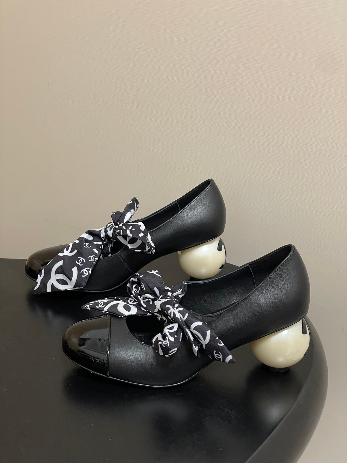 CC 26  Double C Pearl Heel Pump With Silk Ribbon Black Sheepskin 593158