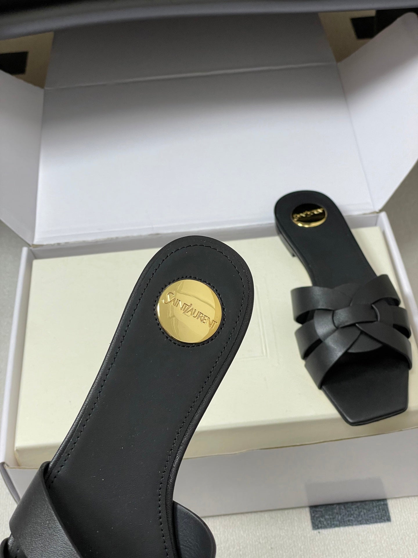 YSL 26ss Melody Stiletto Flat Slippers Calfskin