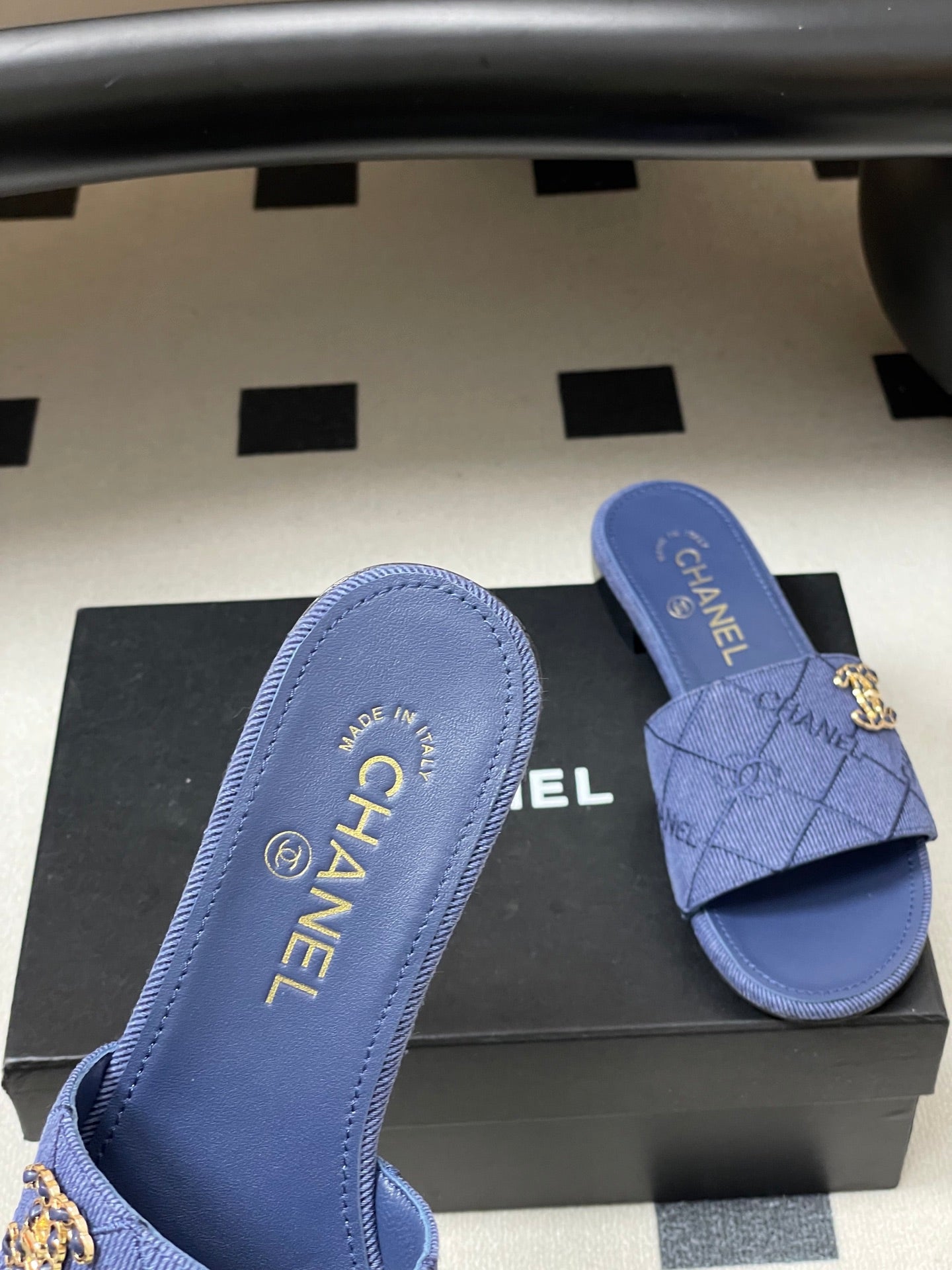 CC 26s Flat Sandals Dark Blue Canvas Sheepskin Double C 649505