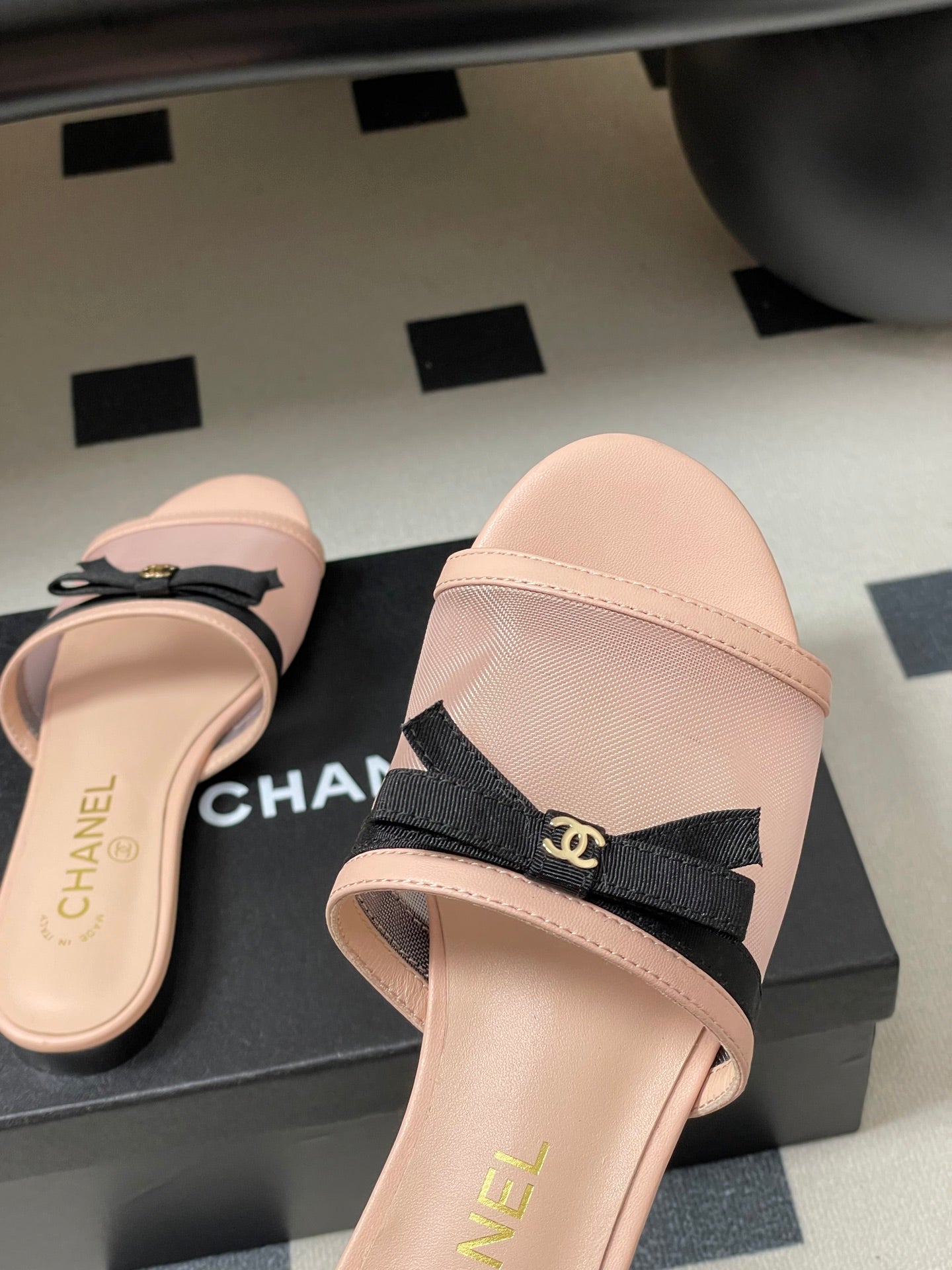 CC 2026 Sandal Bow Mesh Calfskin