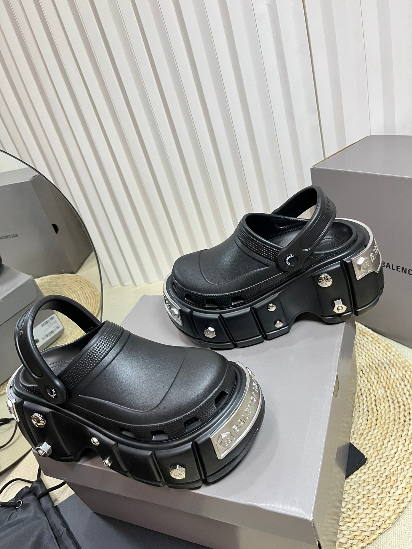 Balenciaga x Crocs Hardcrocs Black Leather 672650