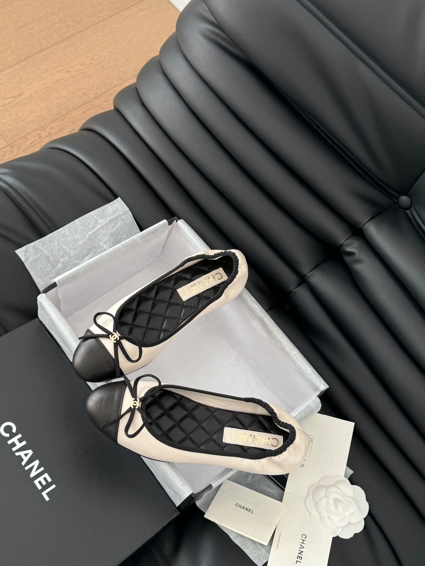 CC Ballet Flats In White Lambskin 143540