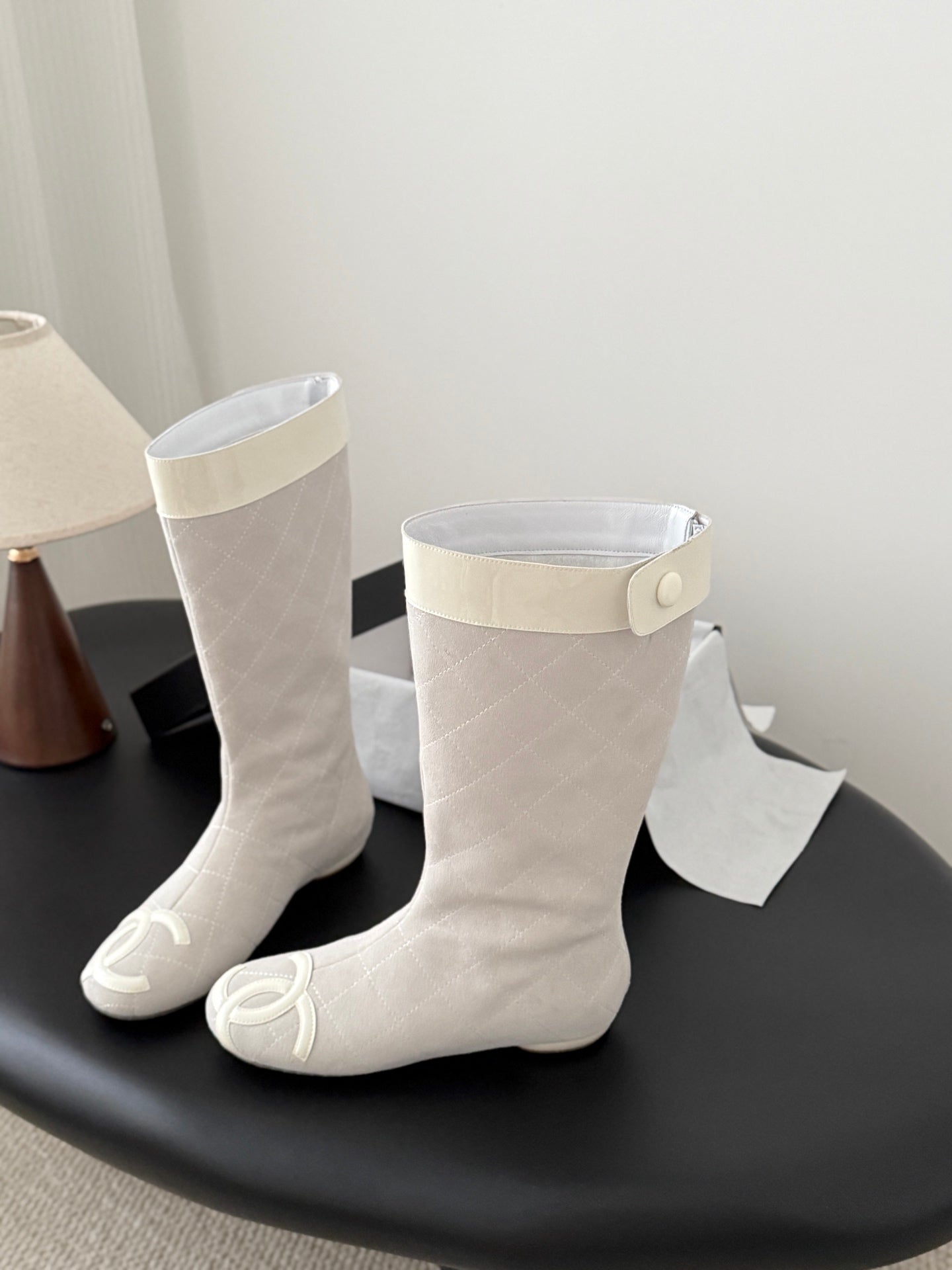 CC 2025 Vintage Cambon Mid-Calf Boots White Suede Patent Leather 550639