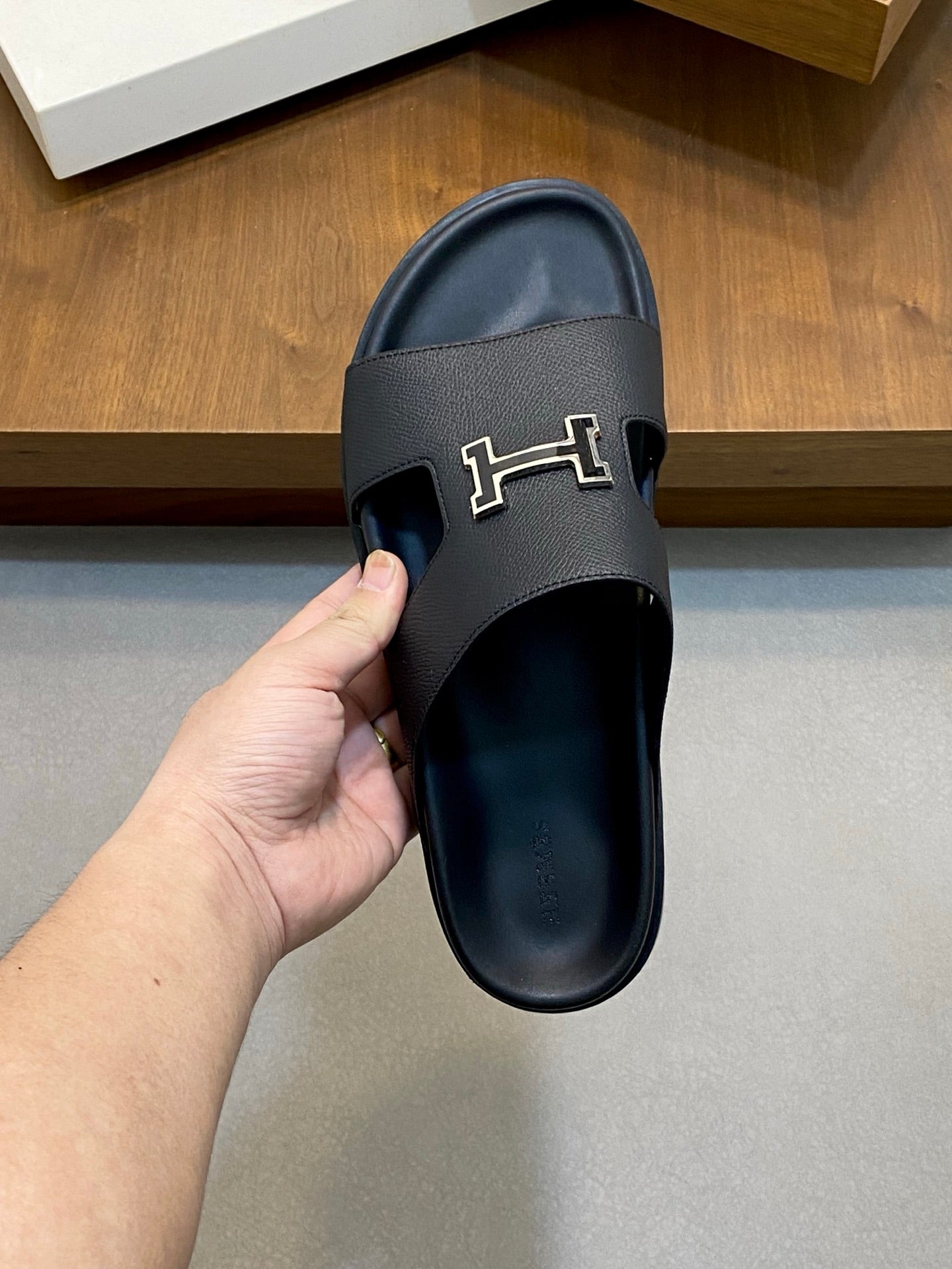 HM Men's Slide Black Cowhide Leather 589001