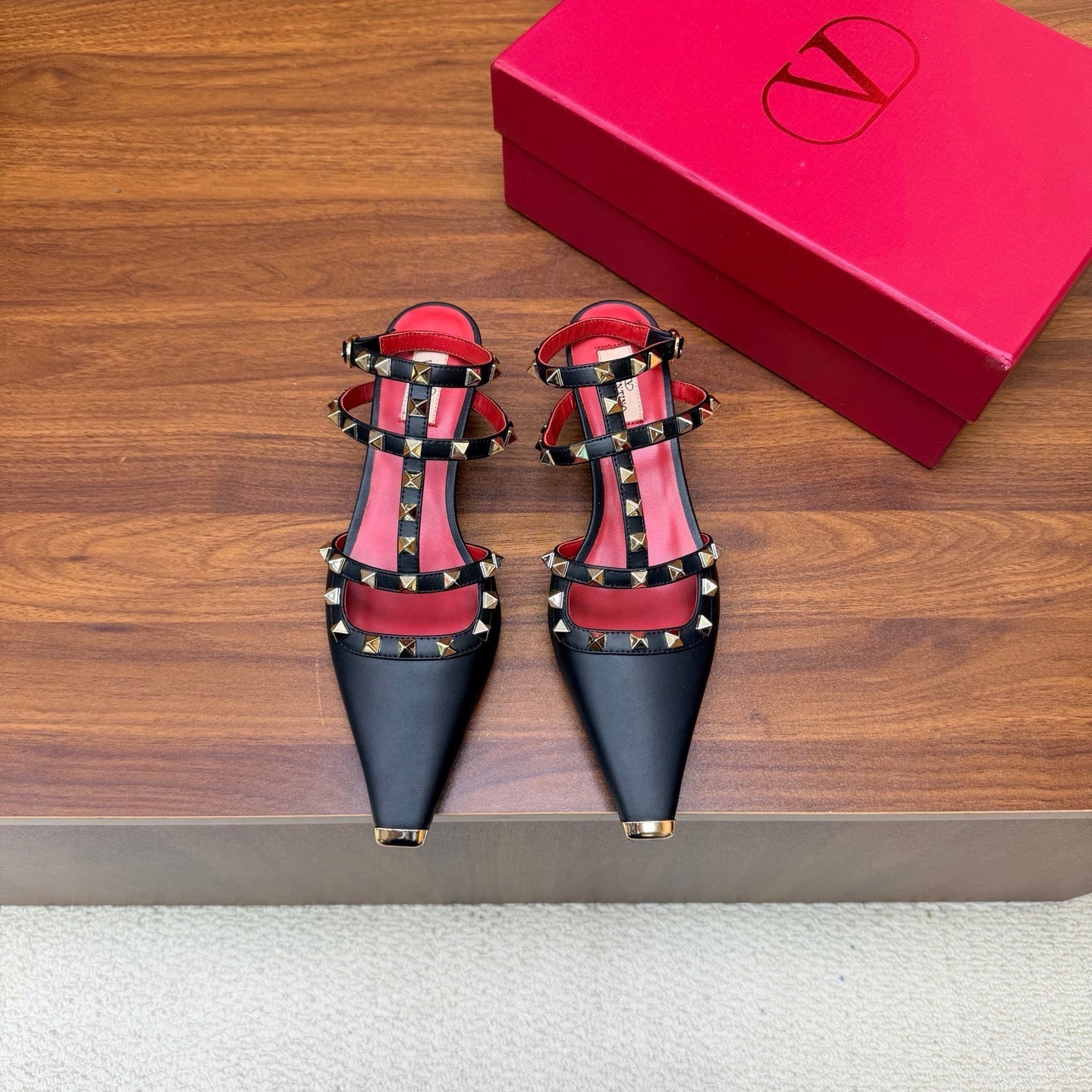 Valentino 2026 Rockstud Ankle Strap Pumps 40mm Strass Calfskin 871032