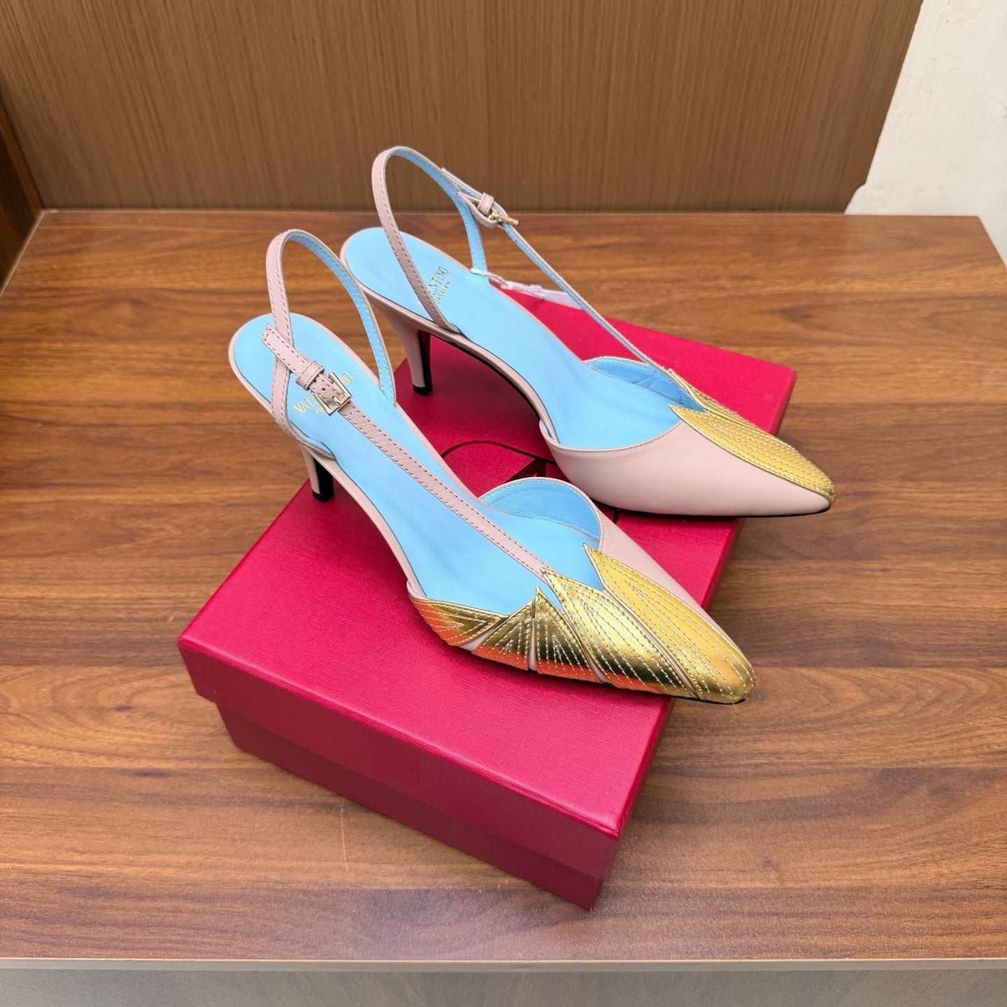Valentino 2026 Foliefoliage Slingback Pumps Grainet Calfskin 871049