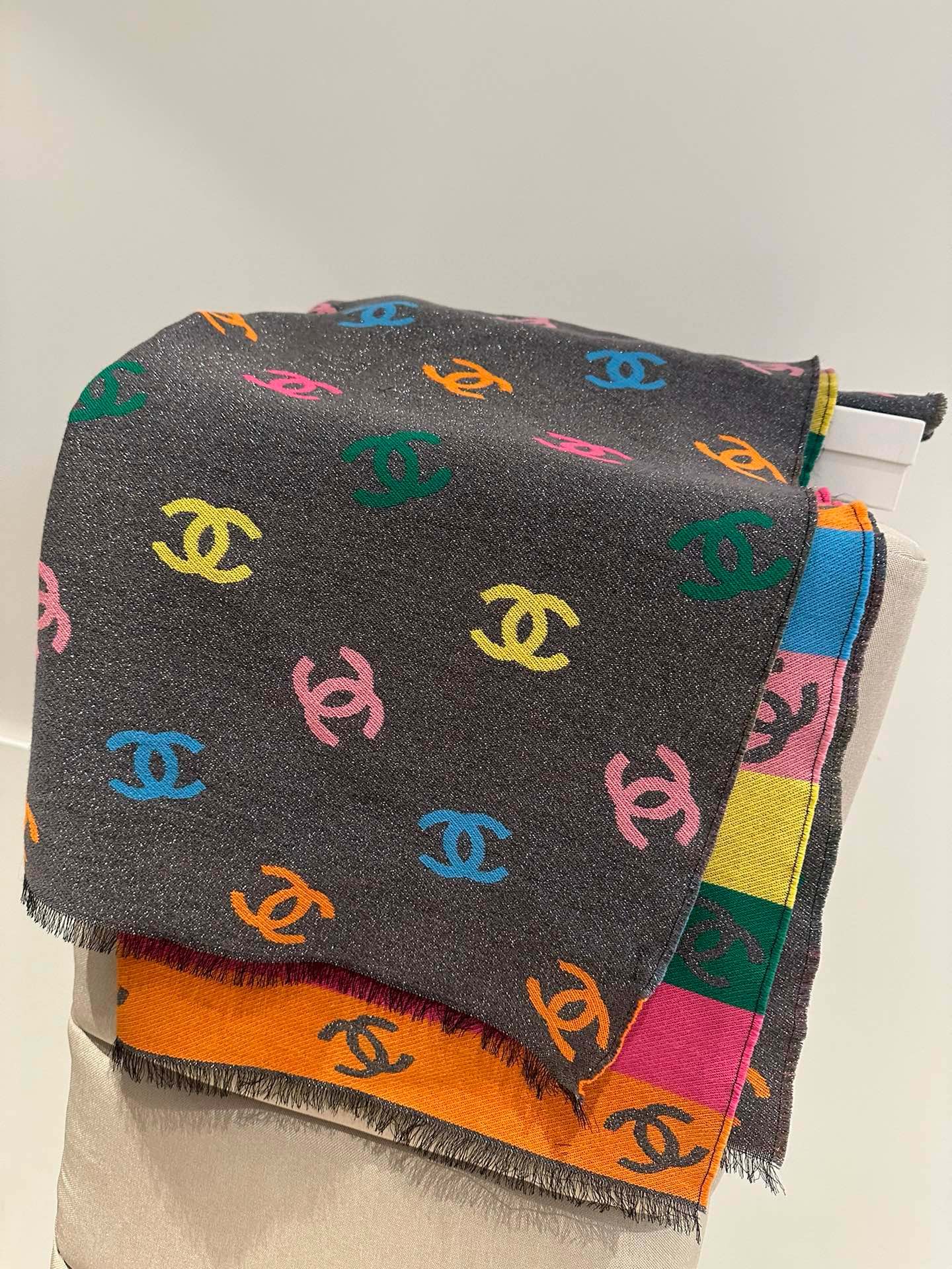 CC Scarf 180 CM In Black Mix Rainbow Cashmere And Wool Mix Mulberry Silk 401988
