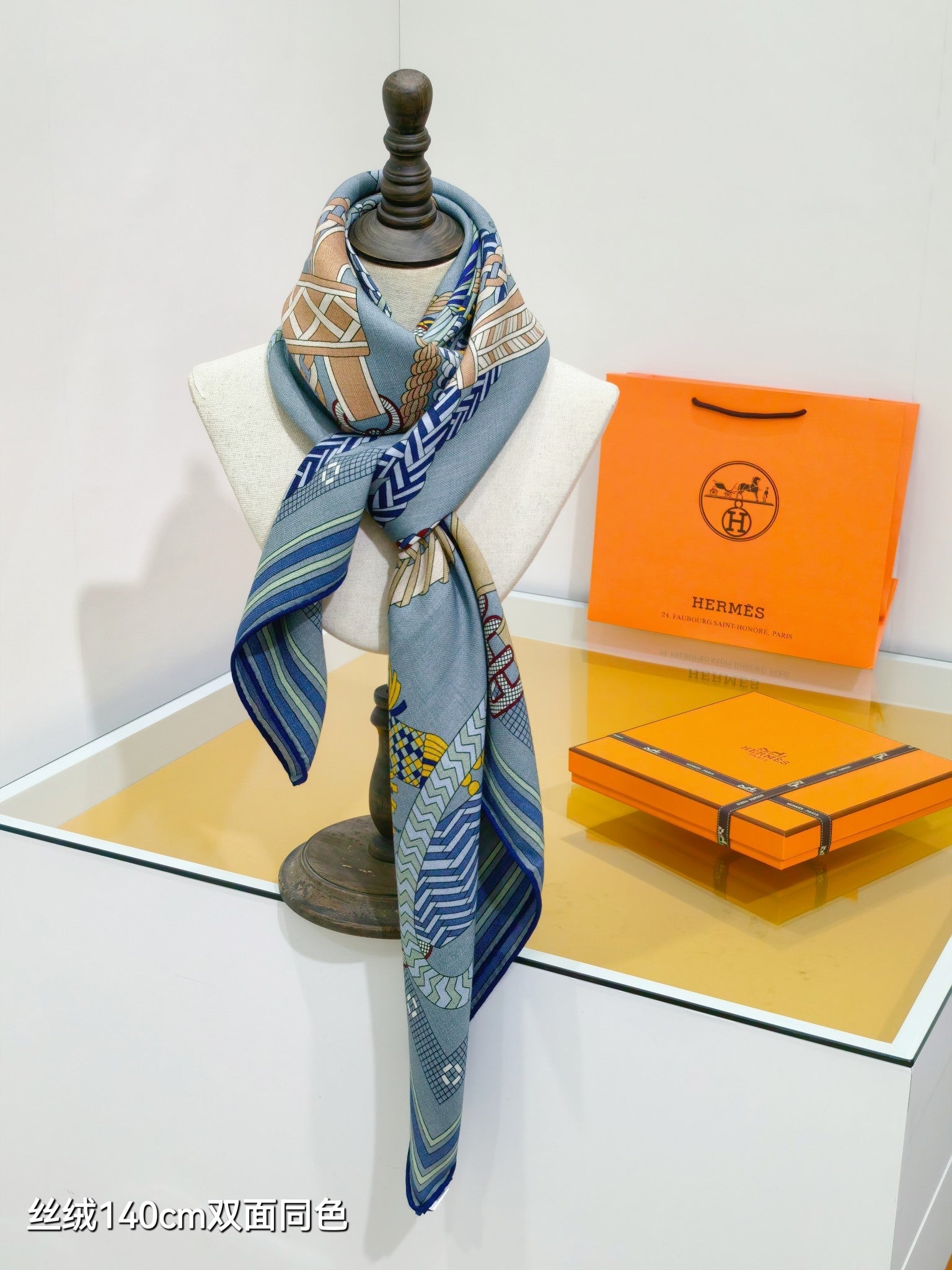 HM 26ss Double Sided Scarf 140 Blue Beige Colorful Cashmere Silk 132452