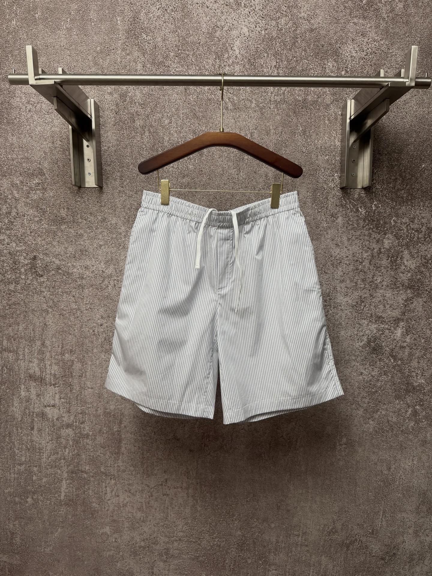 GC 2026 Men's Striped Shorts White Blue Cotton  643455
