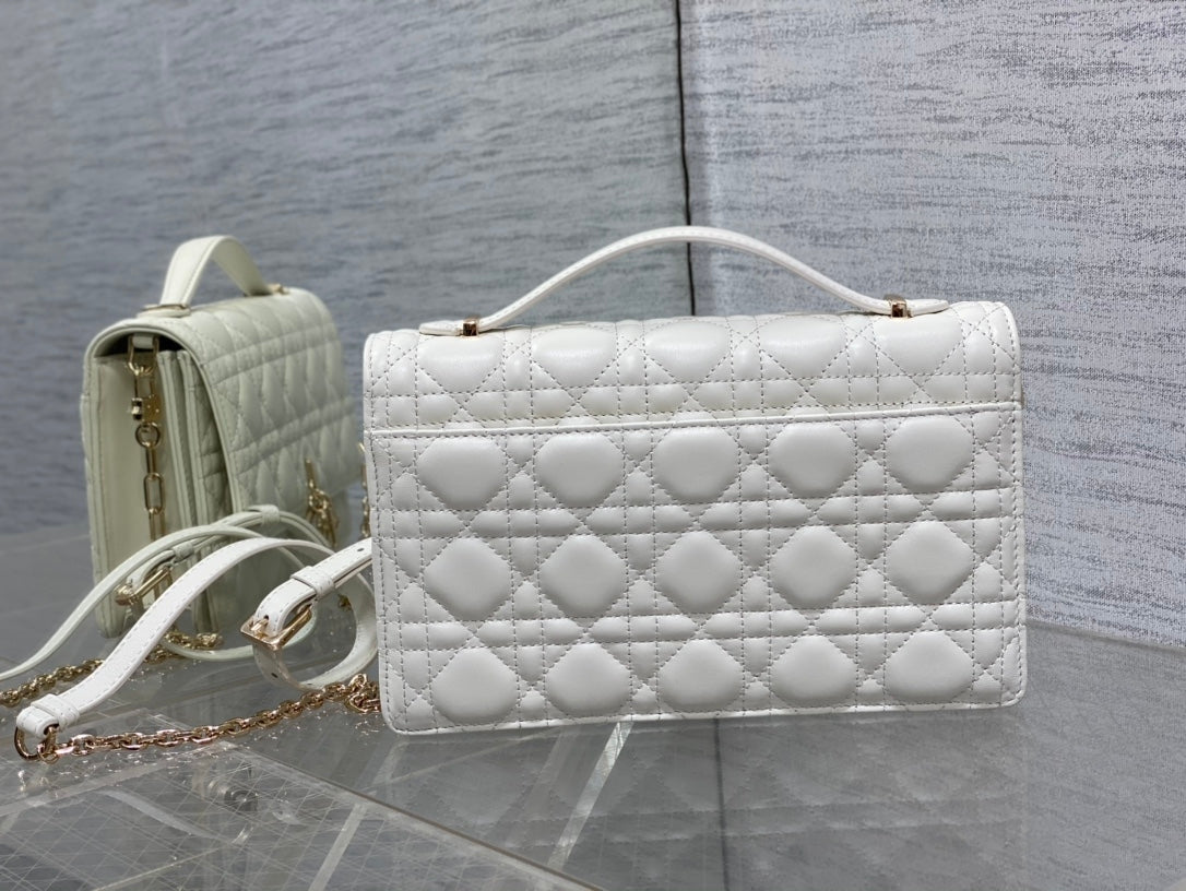 MY CD 24 TOP HANDLE BAG WHITE LAMBSKIN