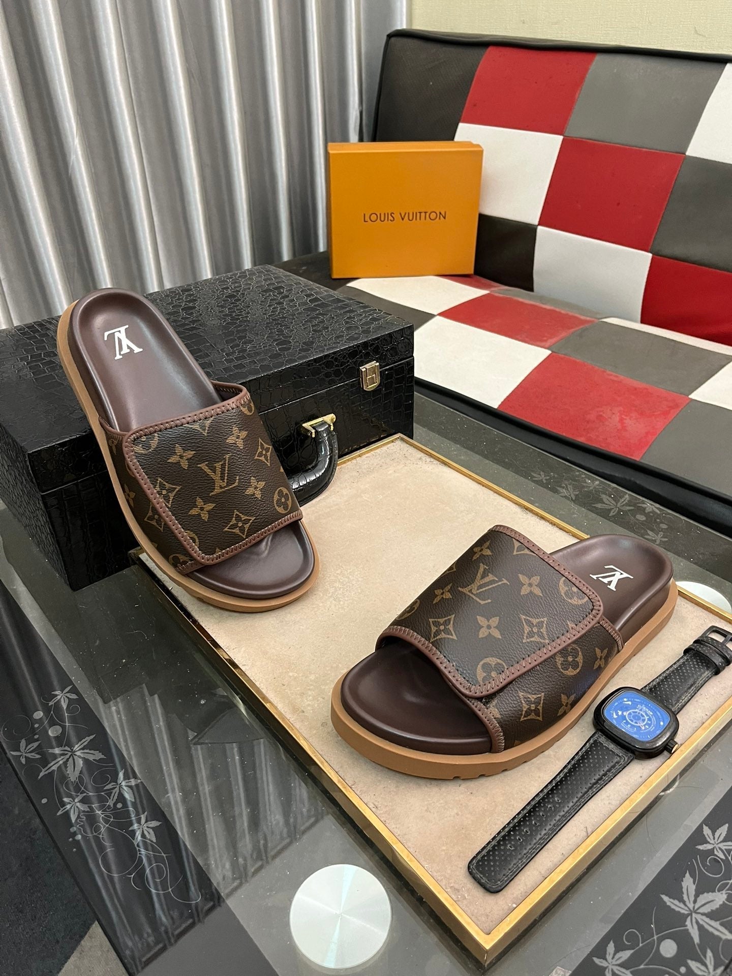 WATERFRONT MULE IN CHOCOLATE BROWN MONOGRAM RUBBER