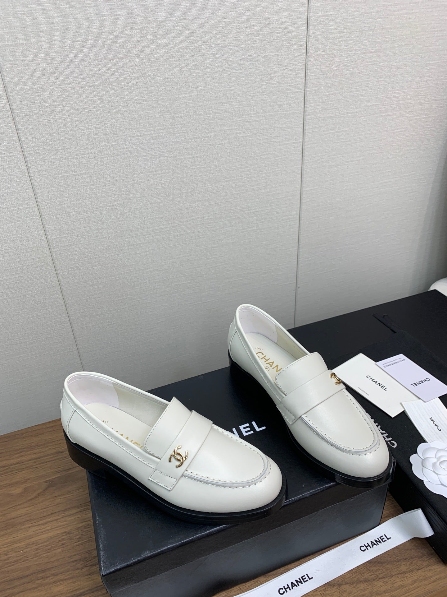 CC Loafers 25mm White Lambskin