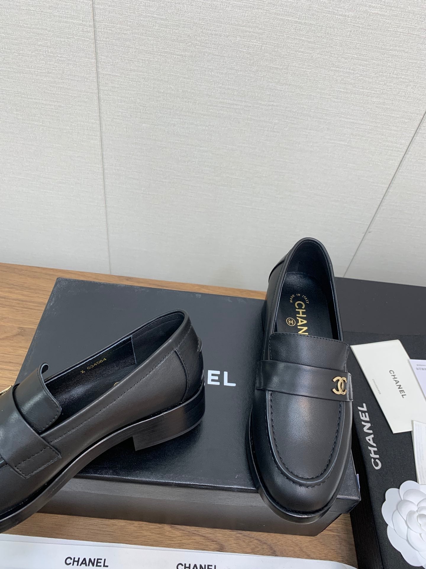 CC Moccasins 25mm Black Plain Lambskin
