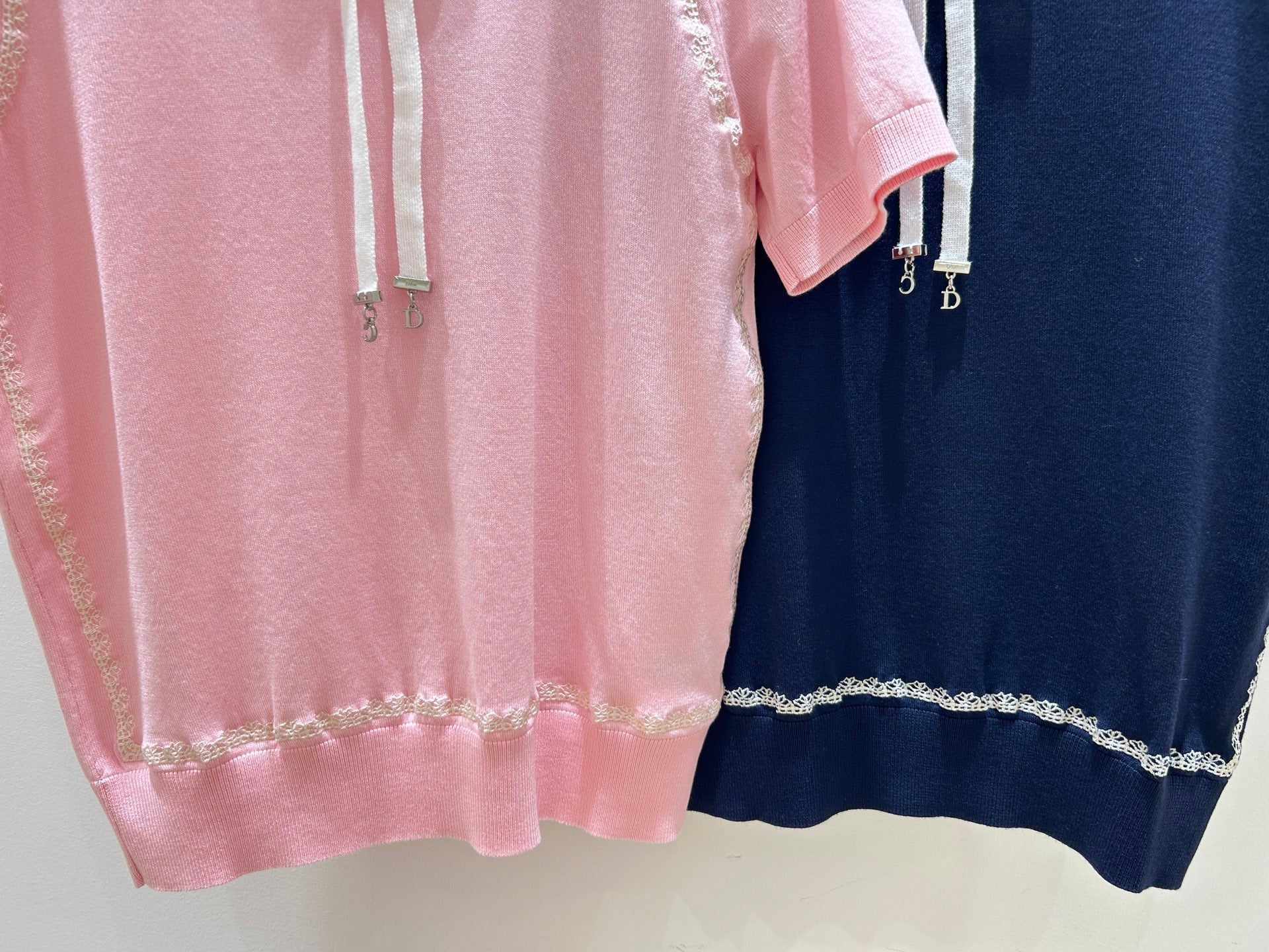 Dior 2026  Short-sleeved Top Navy Blue and Pink Tencel 392520