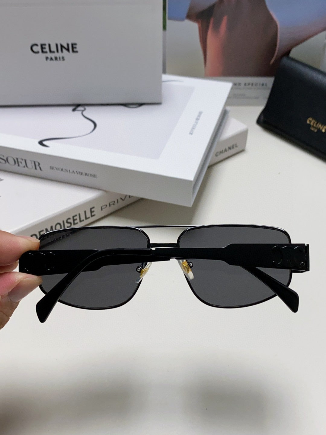 TRIOMPHE SUNGLASS 512996 IN BLACK METAL