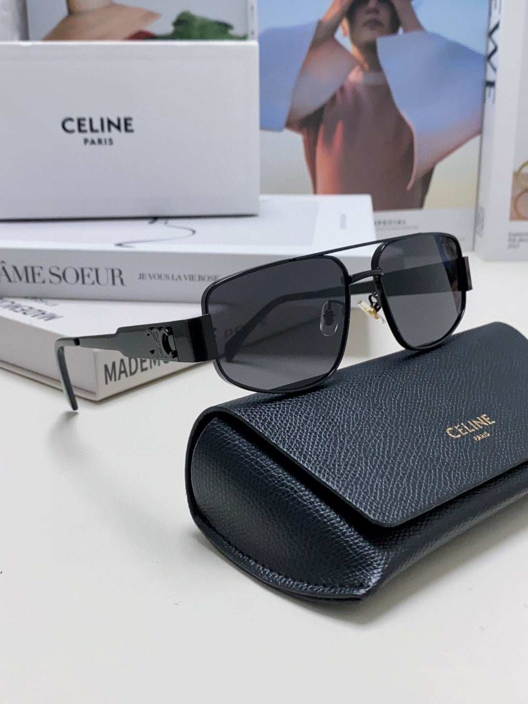 TRIOMPHE SUNGLASS 512996 IN BLACK METAL