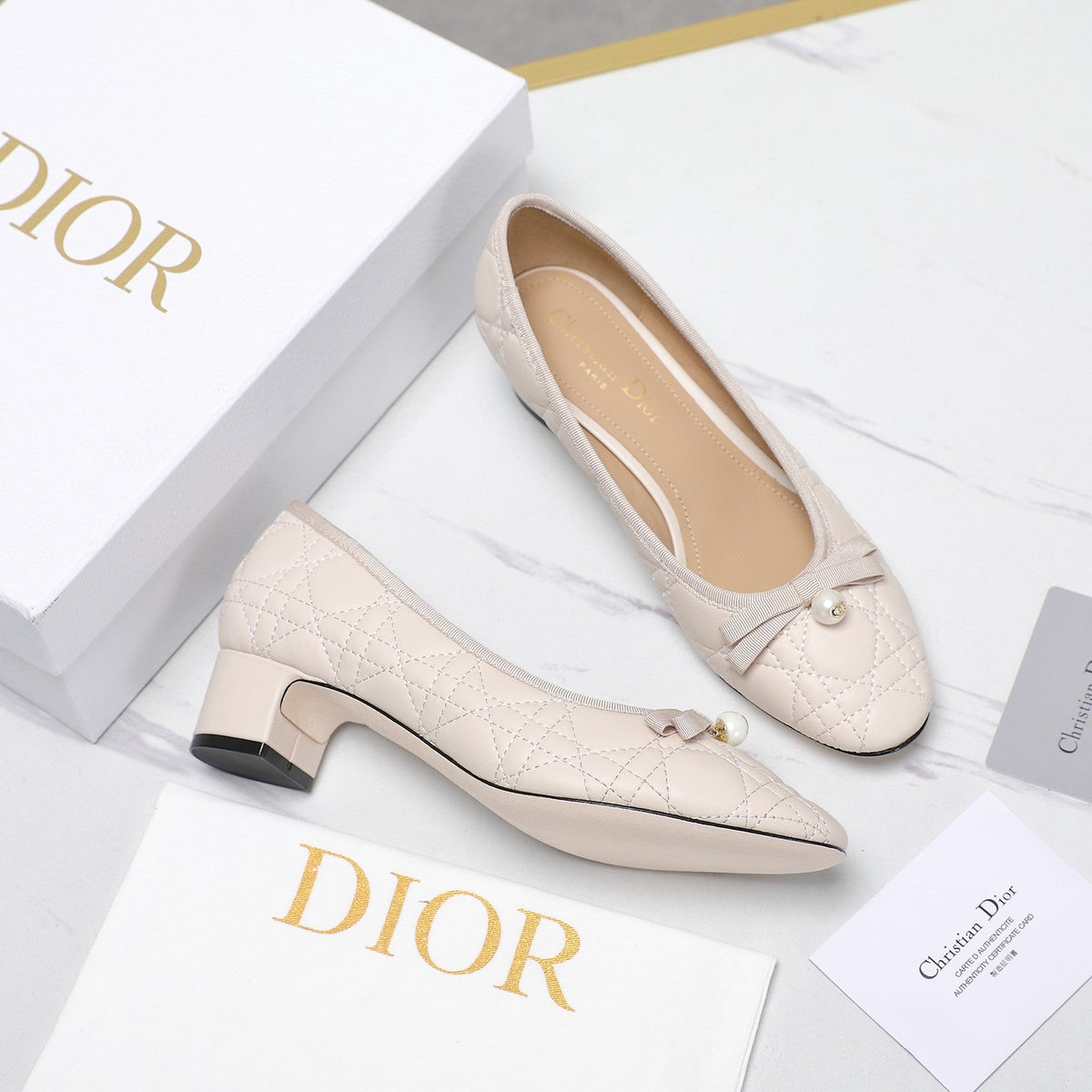CD Pump 40mm In White Pink Quilted Calfskin 995266
