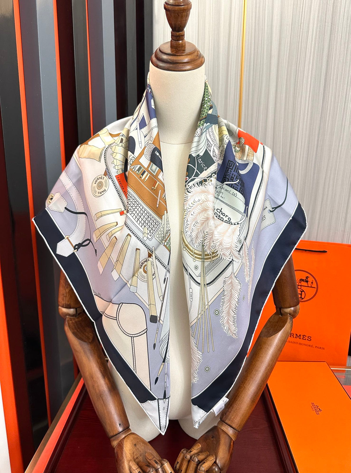 HM 25s Major Scarf 90cm Light Gray Cashmere 972935