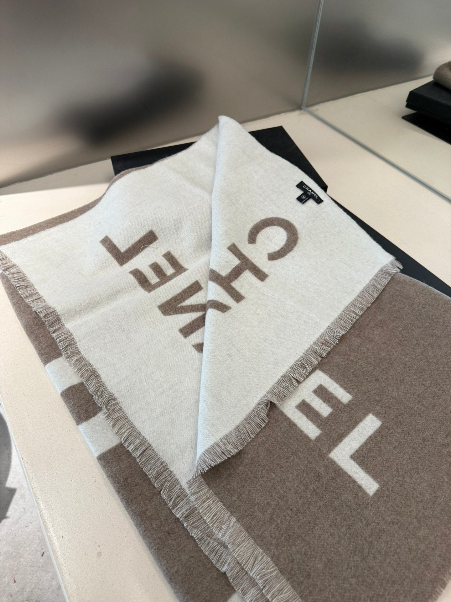 CC Scarf 200 CM In Brown Mix White Cashmere 401298