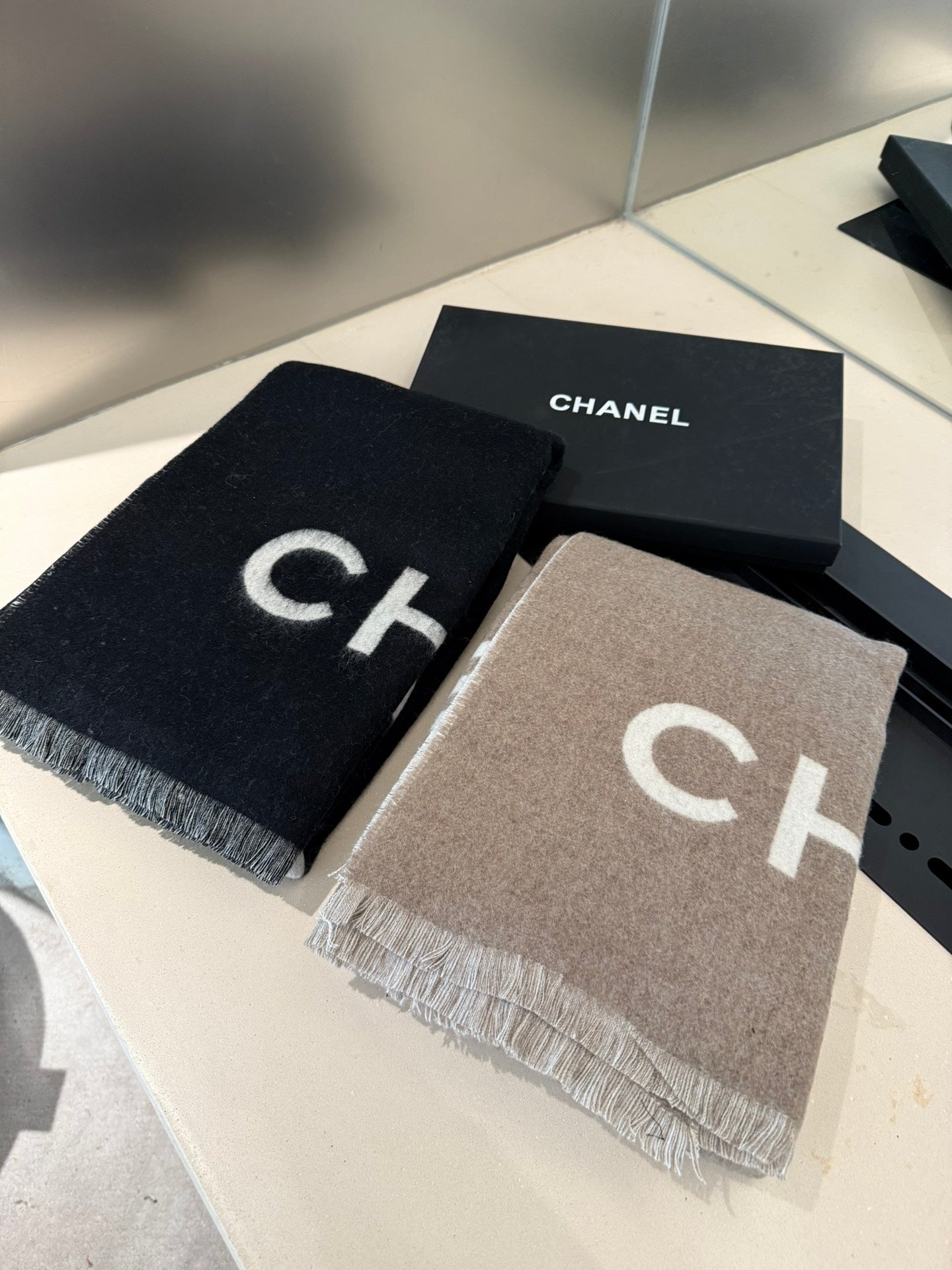 CC Scarf 200 CM In Brown Mix White Cashmere 401298