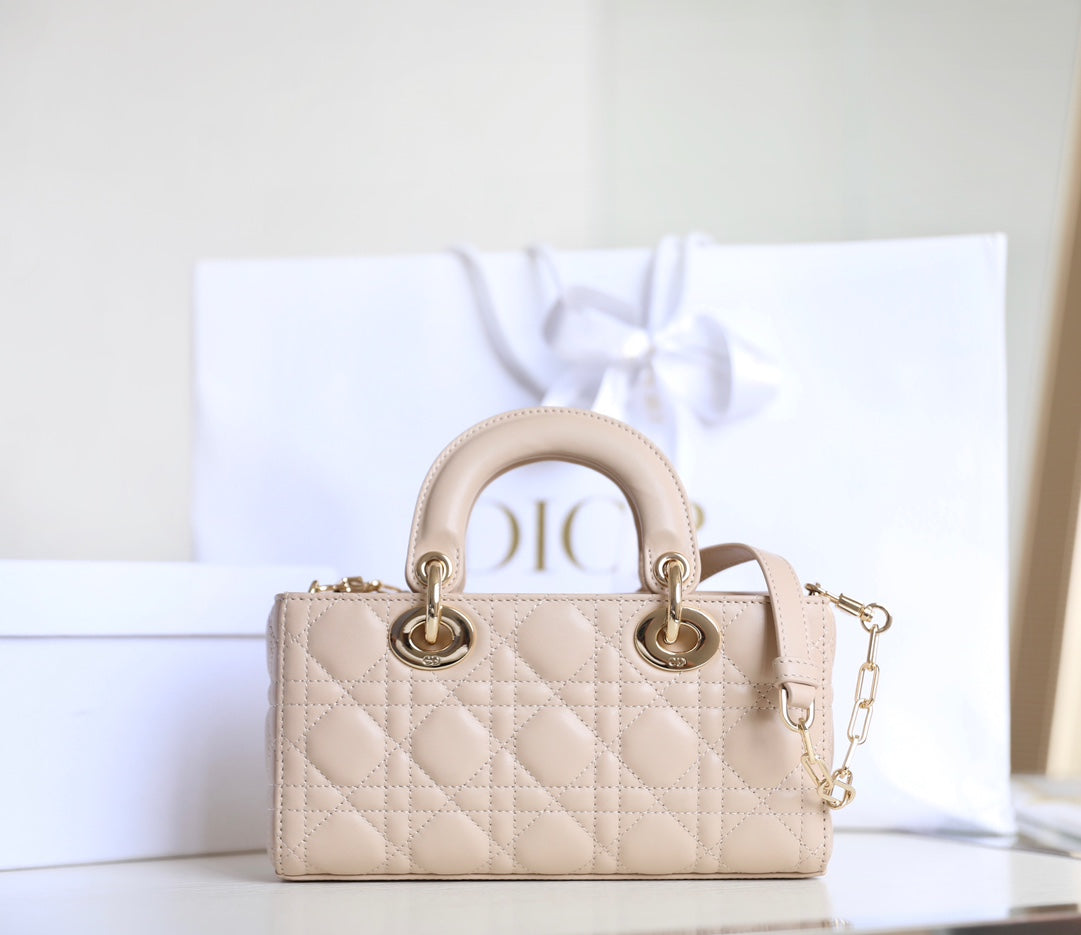 SMALL LADY D-JOY 22 LAMBSKIN