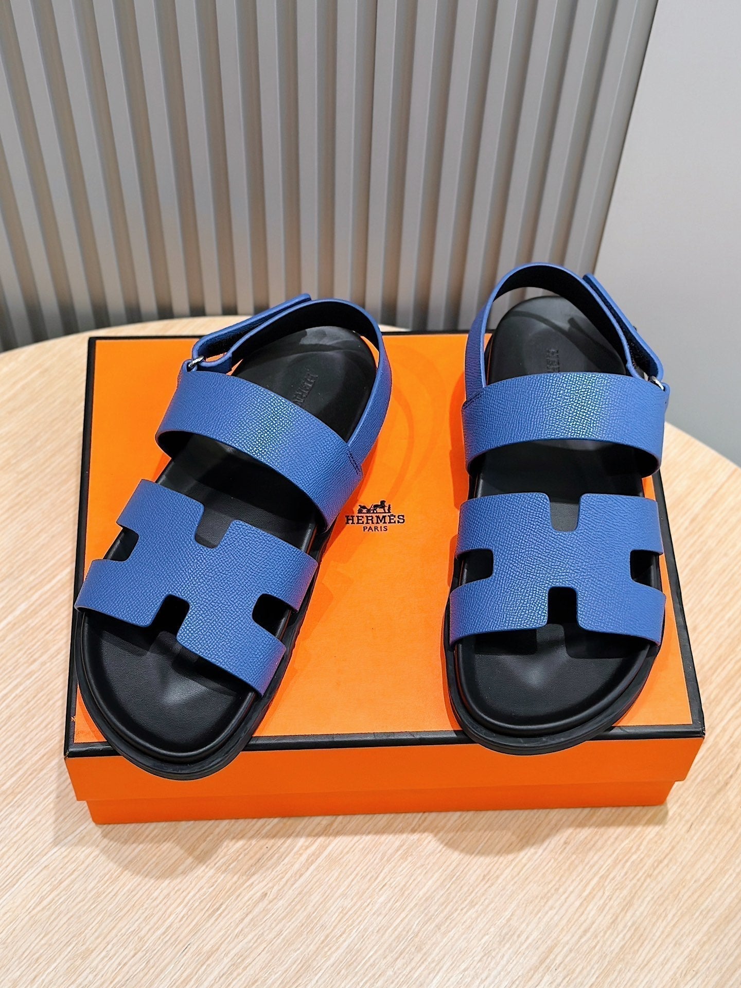 HM GENIUS SANDAL COBALT CALFSKIN