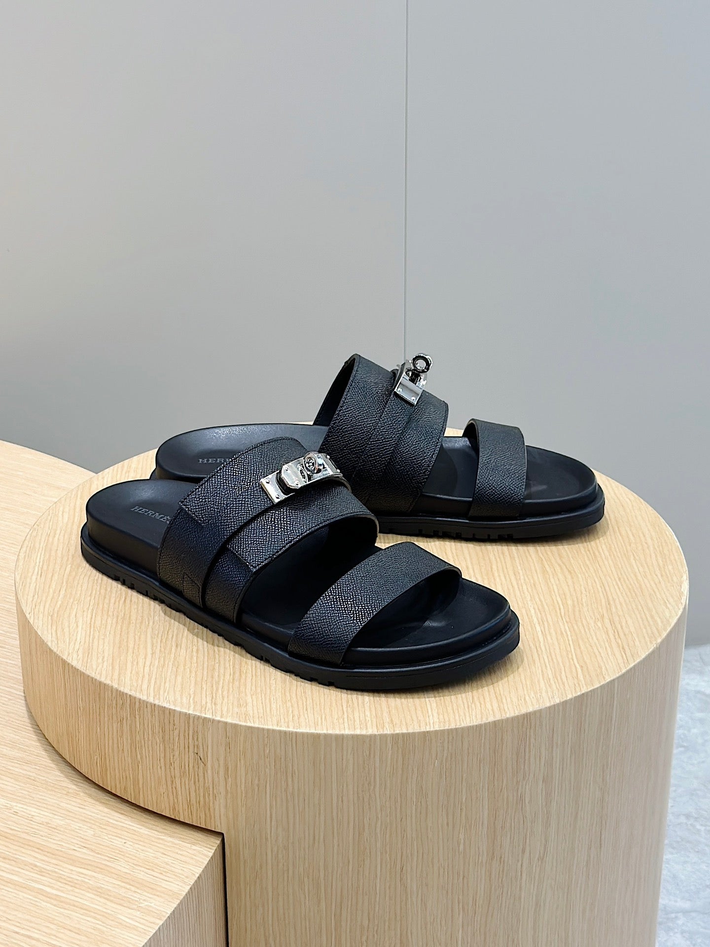 HM Men's Jackson Slide Black Epsom Calfskin 547711