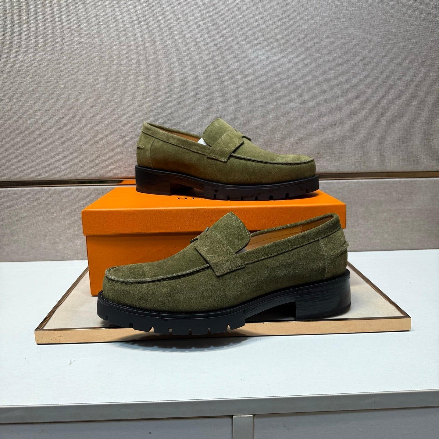 HM Men's 25 Klement Loafer Olive Green Suede 701604