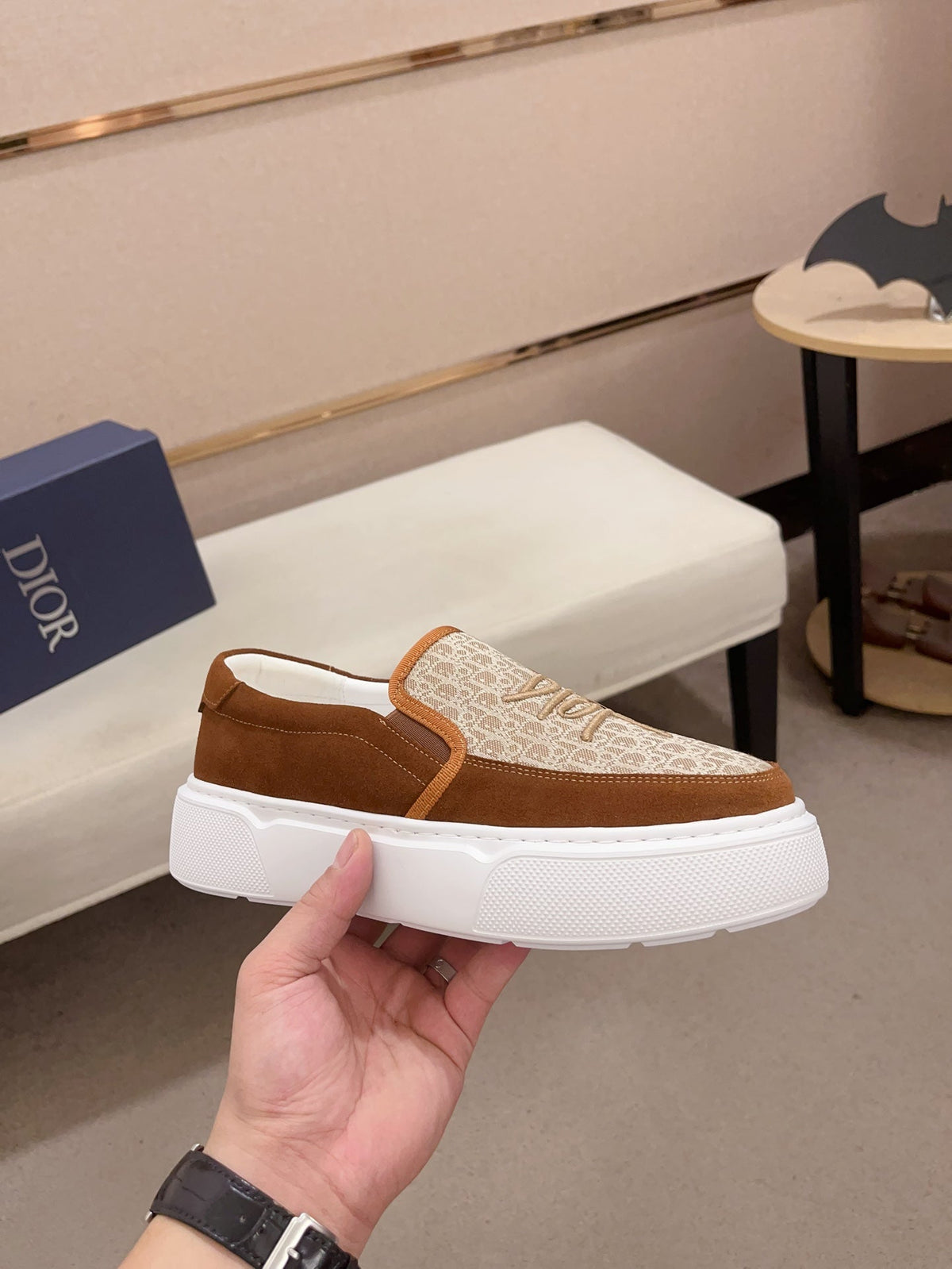 CD B23 SLIP ON RUSSET SUEDE AND JACQUARD