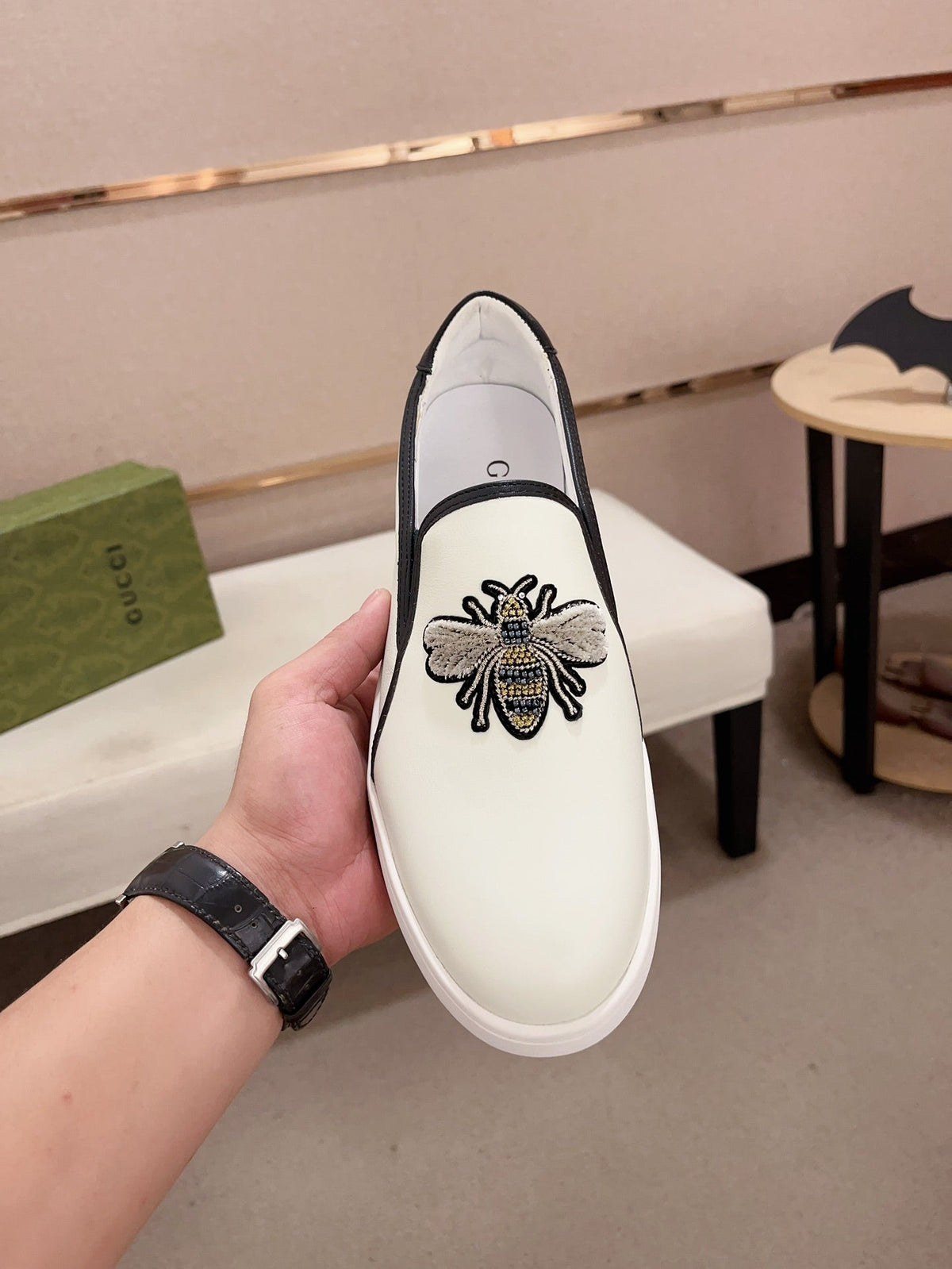 GG Men's Slip on Bee White Cowhide 533940