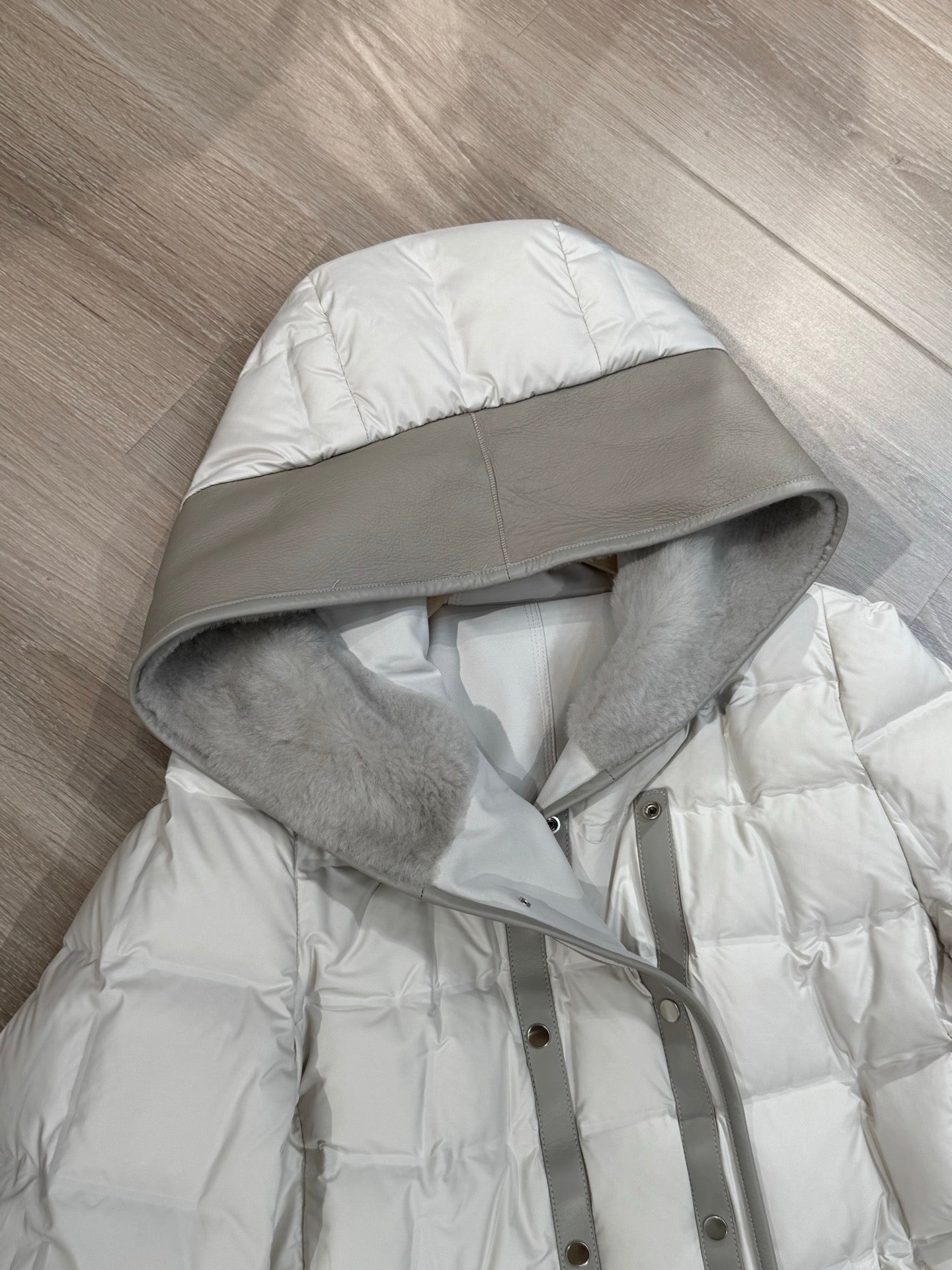 LP 25 Hooded Long Goose Down Light Gray Jacket with Fur Trim 124985